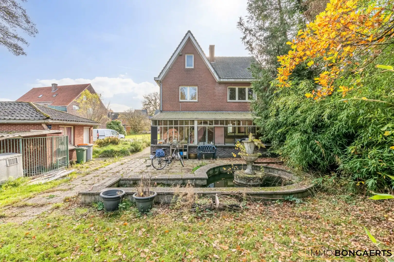 Rustig gelegen woning op een uitzonderlijk perceel foto 2