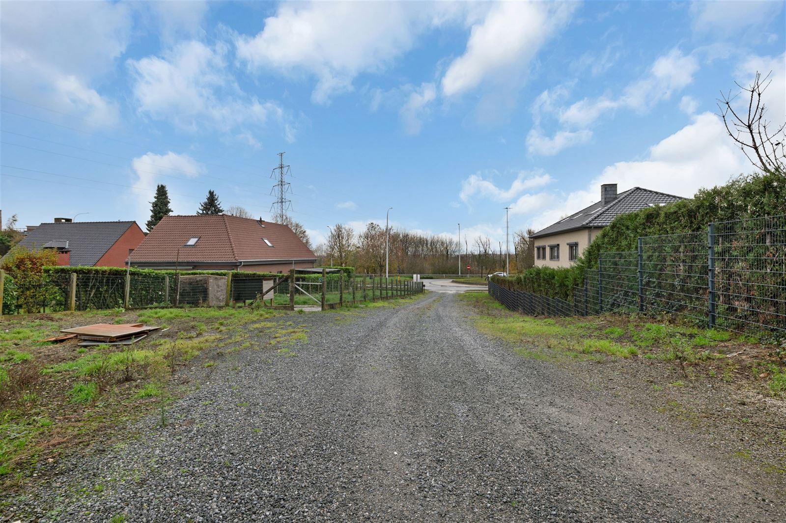 Polyvalente villa met  zeer grote loods foto 28