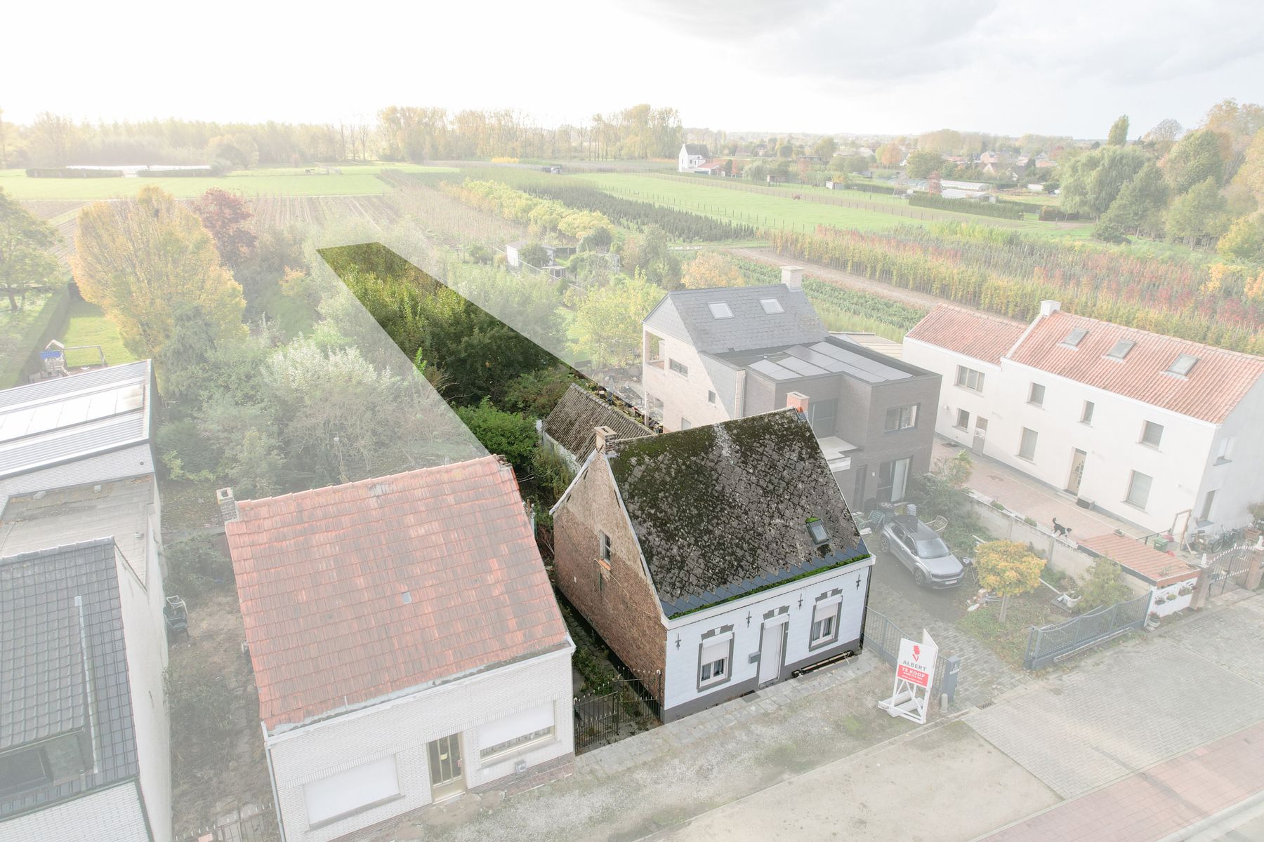 Hoofdfoto van de publicatie: Te renoveren/slopen HOB op prachtige ligging in Massemen