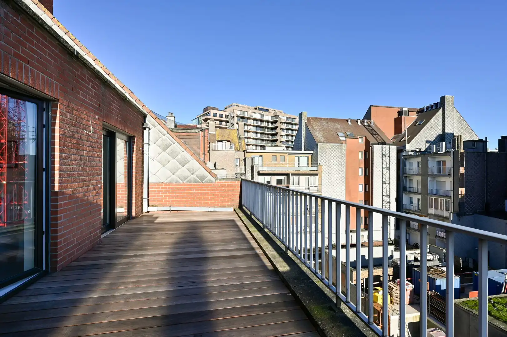 Prachtig penthouse appartement gelegen nabij de Zeedijk, de winkels en het Van Bunnenplein. foto 15