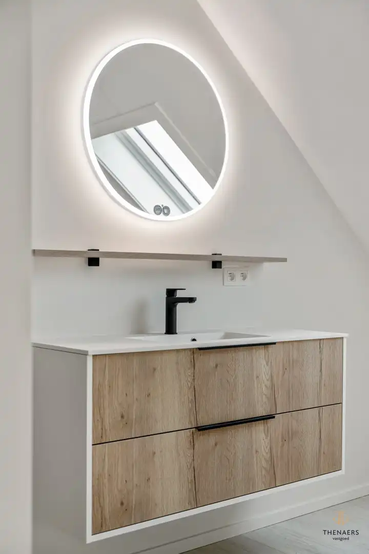 LOT 5 - Instapklare "luxe" en "energiezuinige" nieuwbouwwoning met 4 slaapkamers en 2 badkamers. foto 27