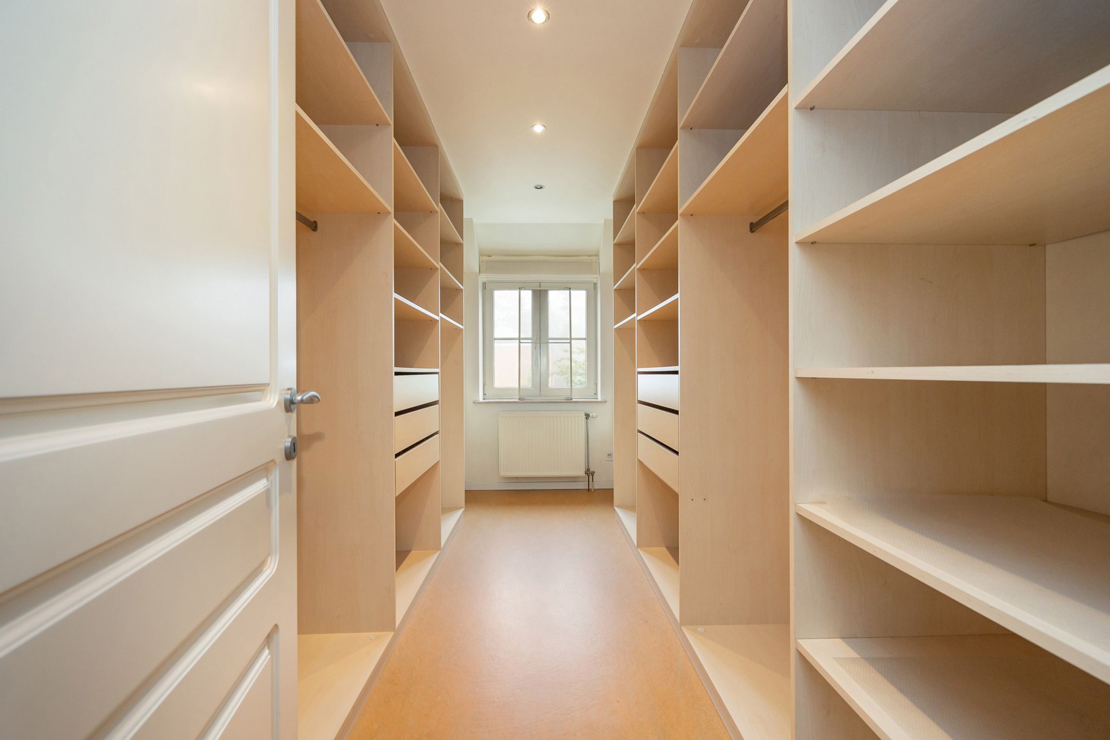 Ruime villa met tuin, bijgebouw en dubbele garage in Zoersel. foto 13