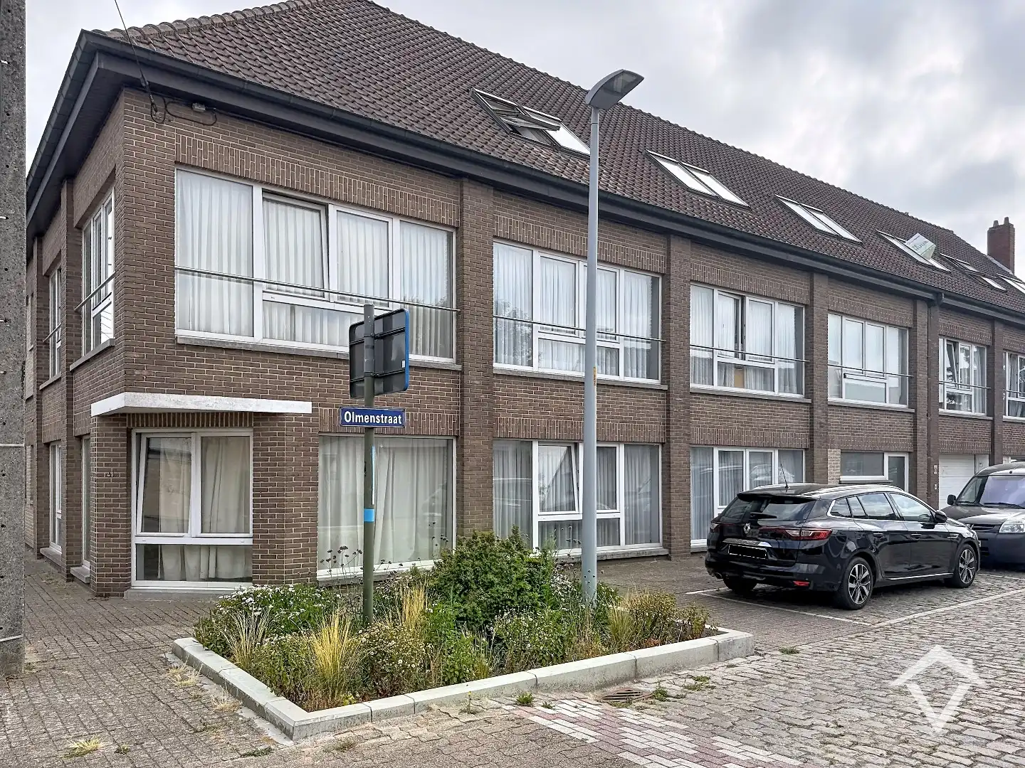 Ruime studio met aparte badkamer te Roeselare foto 12