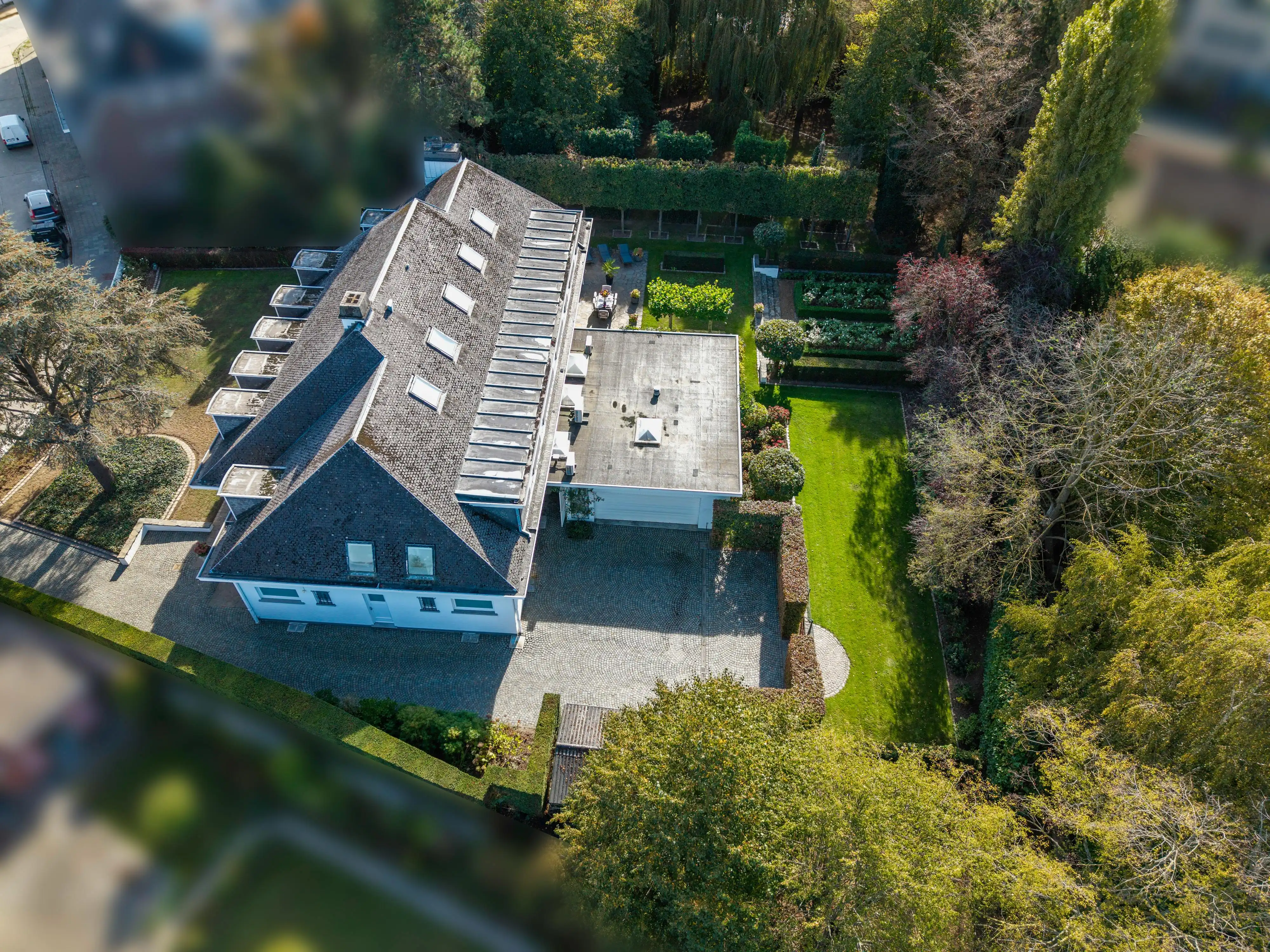 Statige ruime villa, 6 slpk., prachtige parktuin (3.300 m²). foto 24