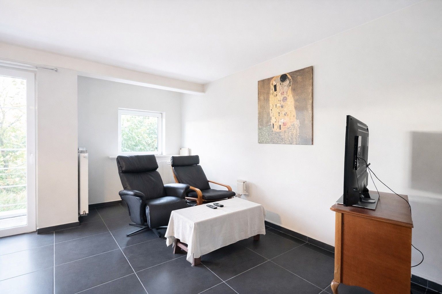 Lichtrijk appartement nabij dorpsplein Moerbeke foto 2