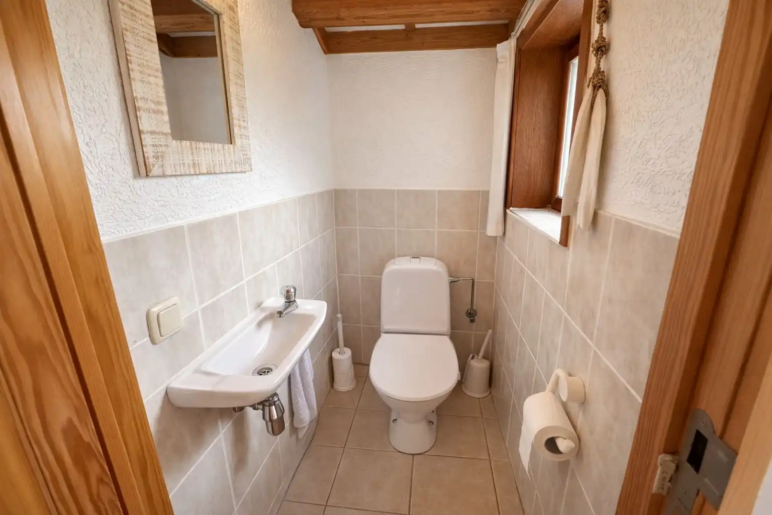 Charmante en instapklare vakantiewoning te koop op toplocatie in Zeepolder II te De Haan. foto 7