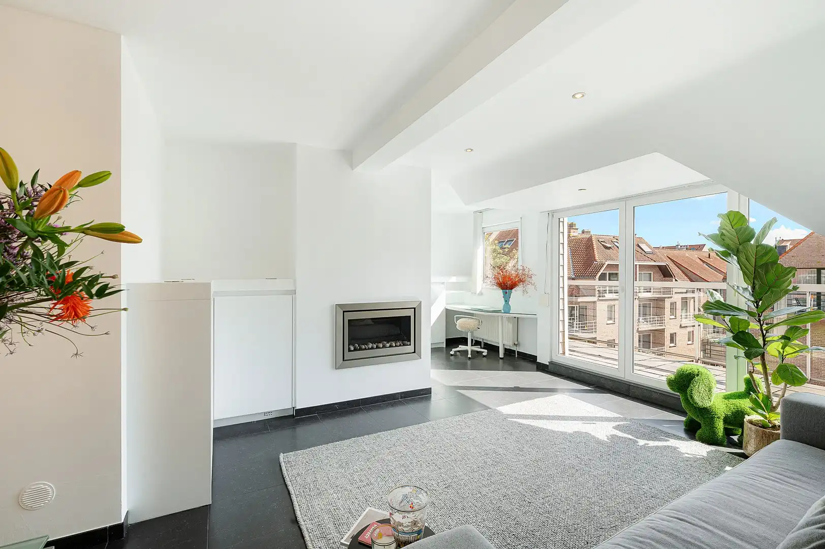 Appartement met unieke terrassen gelegen op wandelafstand van de zee en de winkels. foto 7