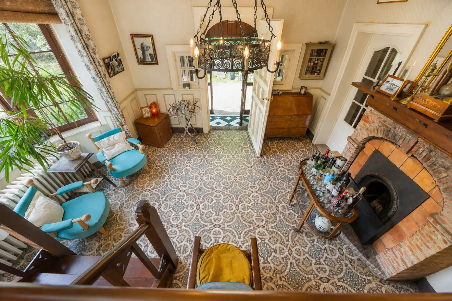 Karaktervolle woning op uniek domein foto 5