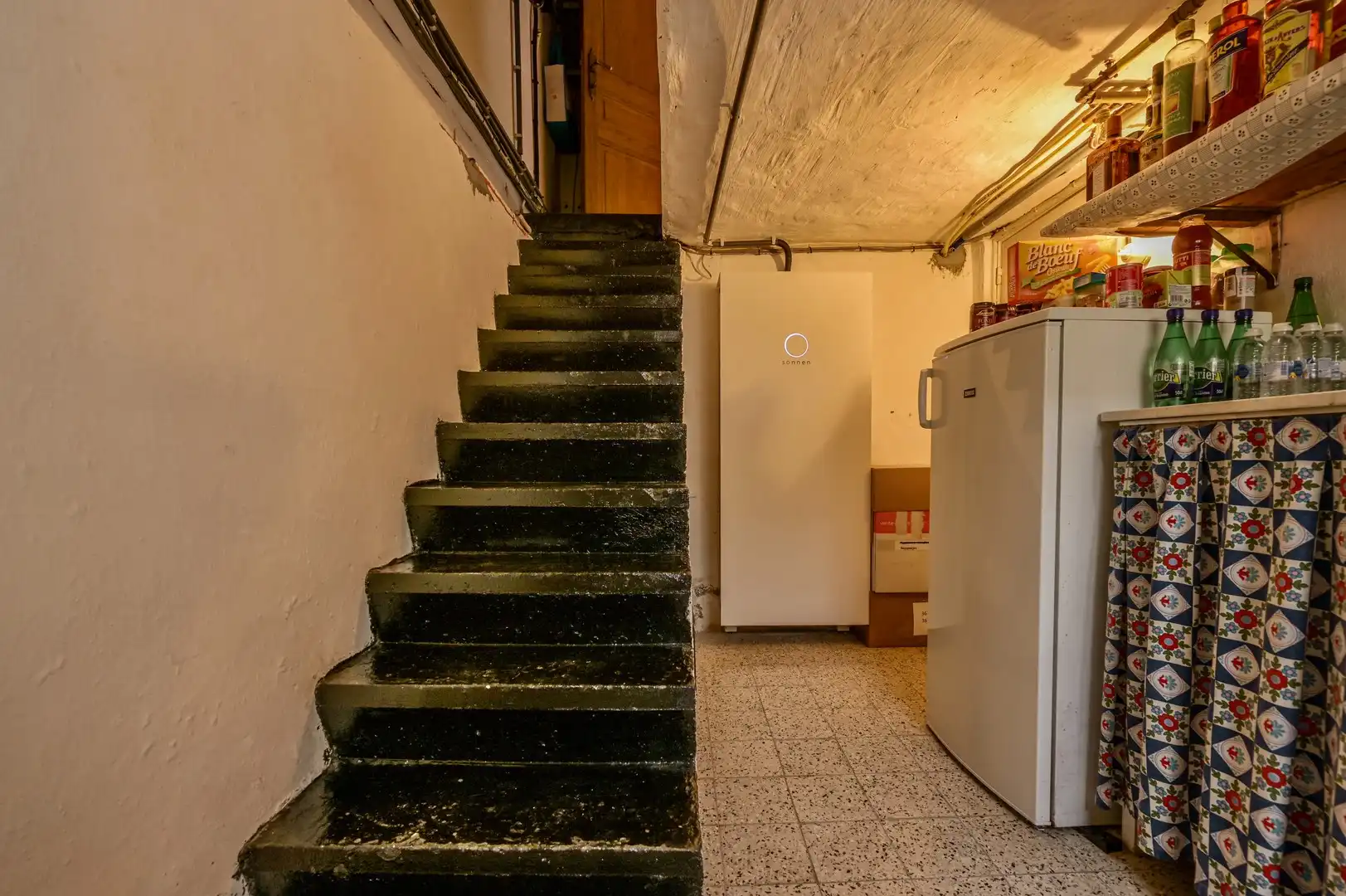 CENTRAAL GELEGEN,  INSTAPKLARE WONING MET GARAGE EN ACHTERUITWEG foto 15