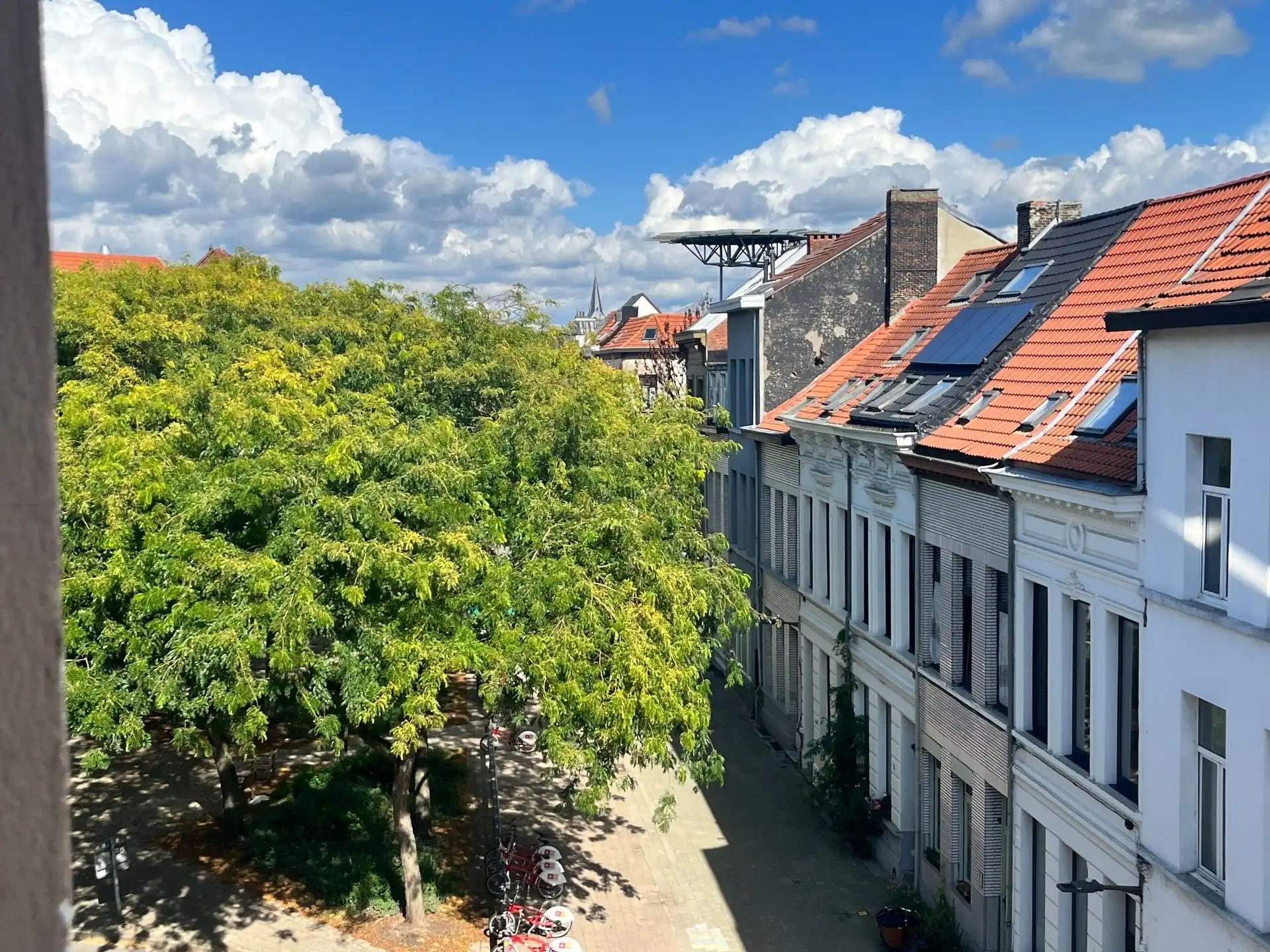 Grondidg gerenoveerd 1 slpk appartement met dressing foto 9
