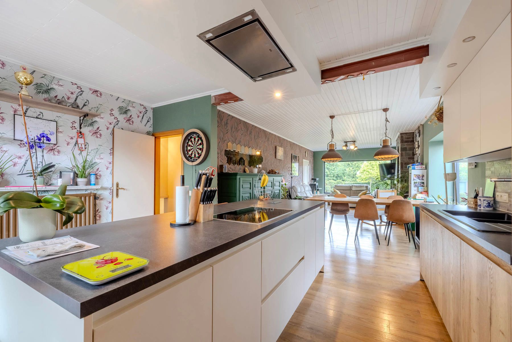Rustig gelegen, gerenoveerde woning met o.a. 4 slaapkamers foto 18