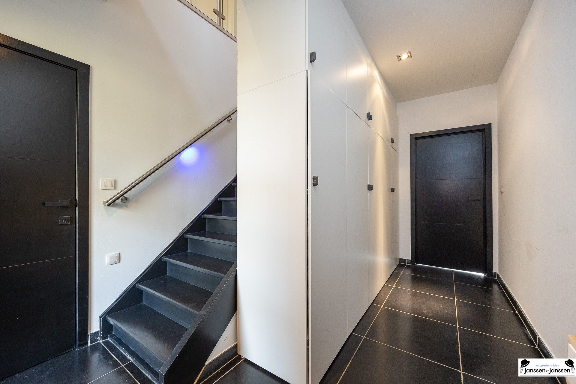 Luxueuze en energiezuinige villa met hoogwaardige afwerking  foto 9