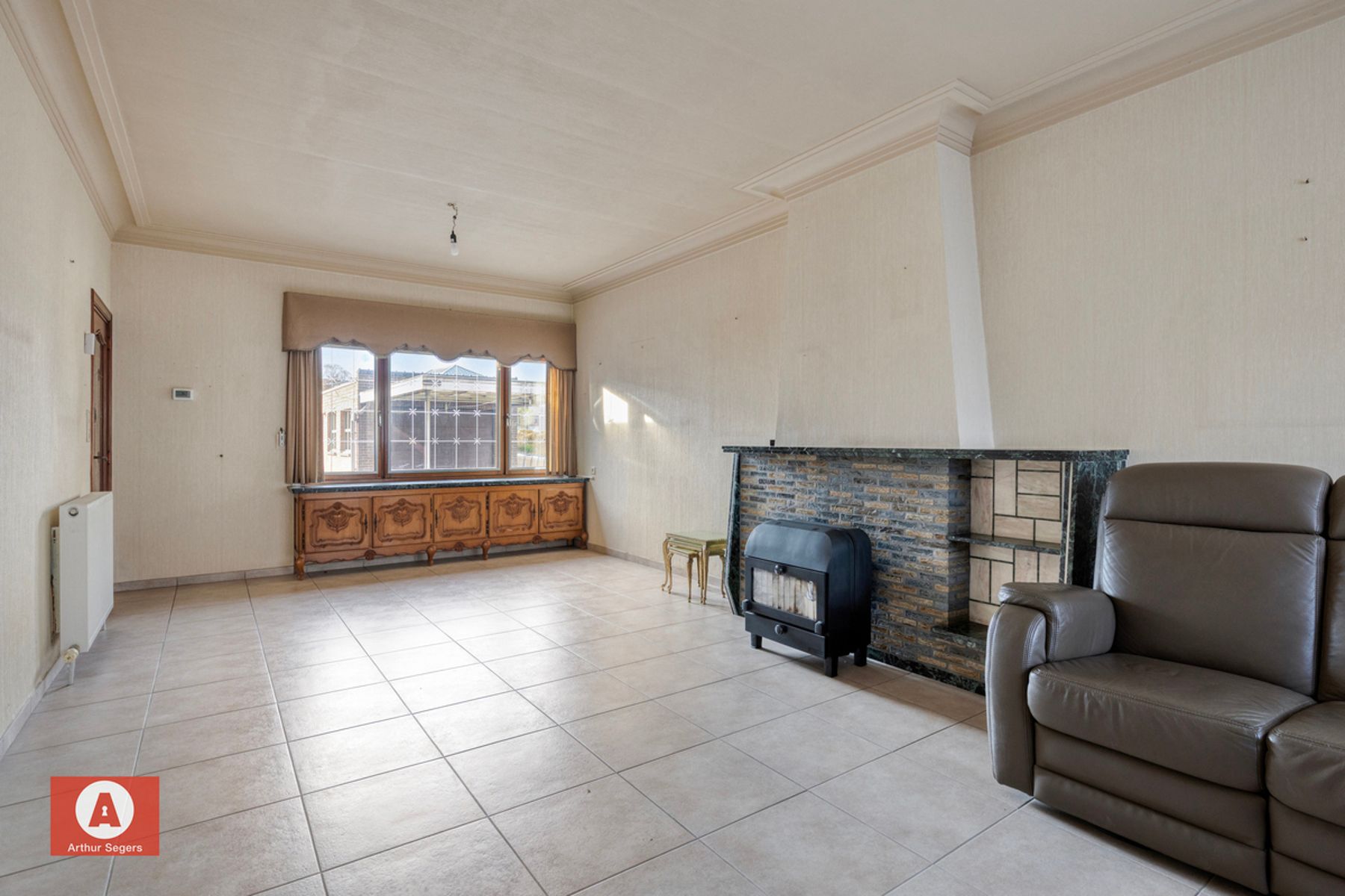 Gezinswoning mét karaktergevel & garage pal bij het centrum. foto 8