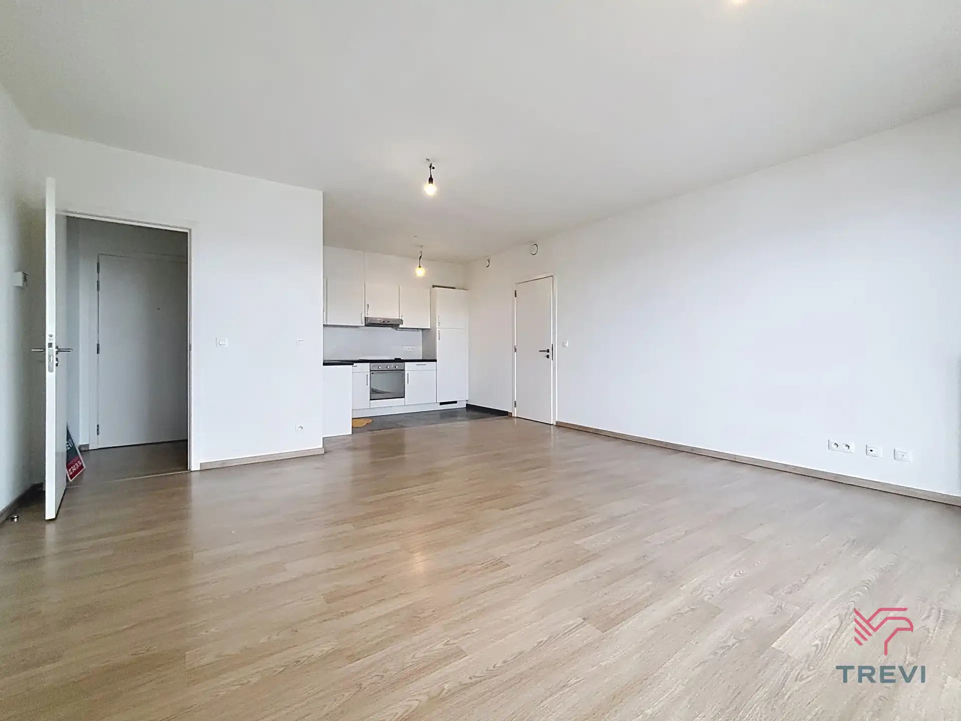 Appartement met 2 slaapkamers + parkeerplaats foto 9