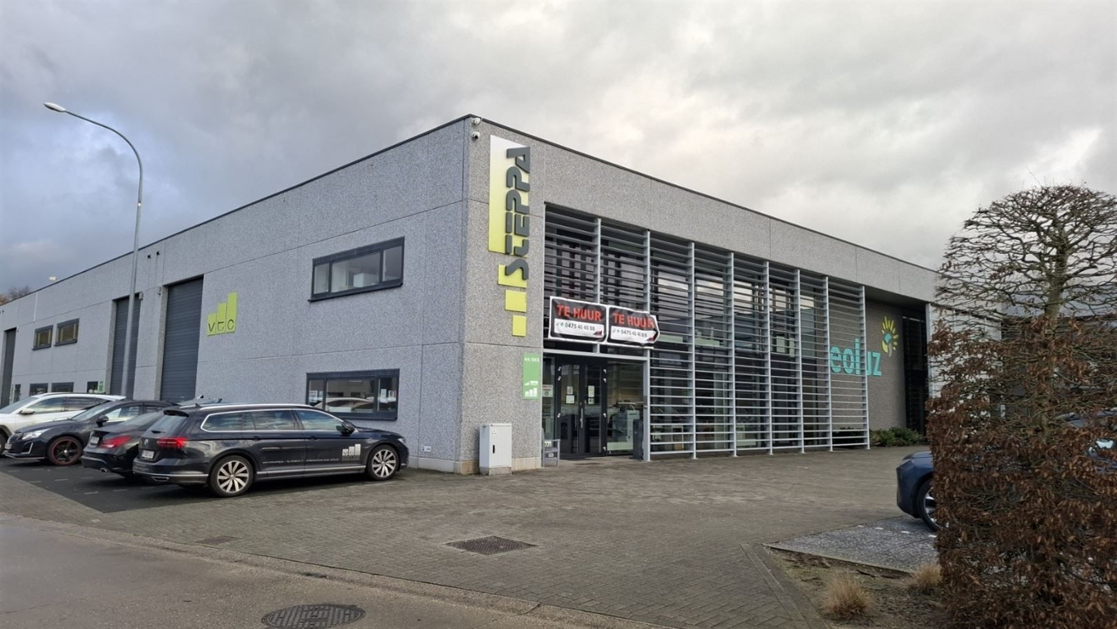 Semi industrieel foto {{pictureIndex}}