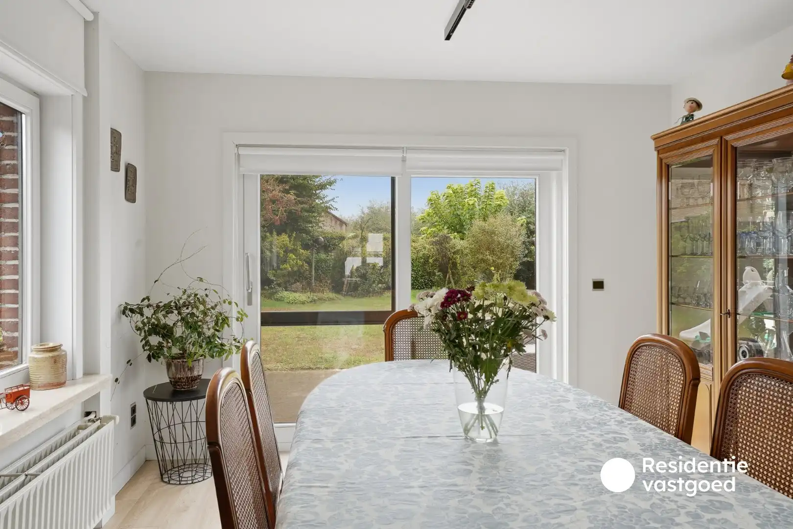 Vrijstaande woning op ruim zonnig perceel in het landelijke Roksem/Ettelgem foto 7