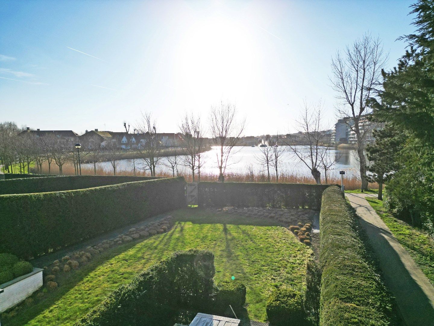 Parel van een villa rechtstreeks verbonden met het Zegemeer van Knokke  foto 27