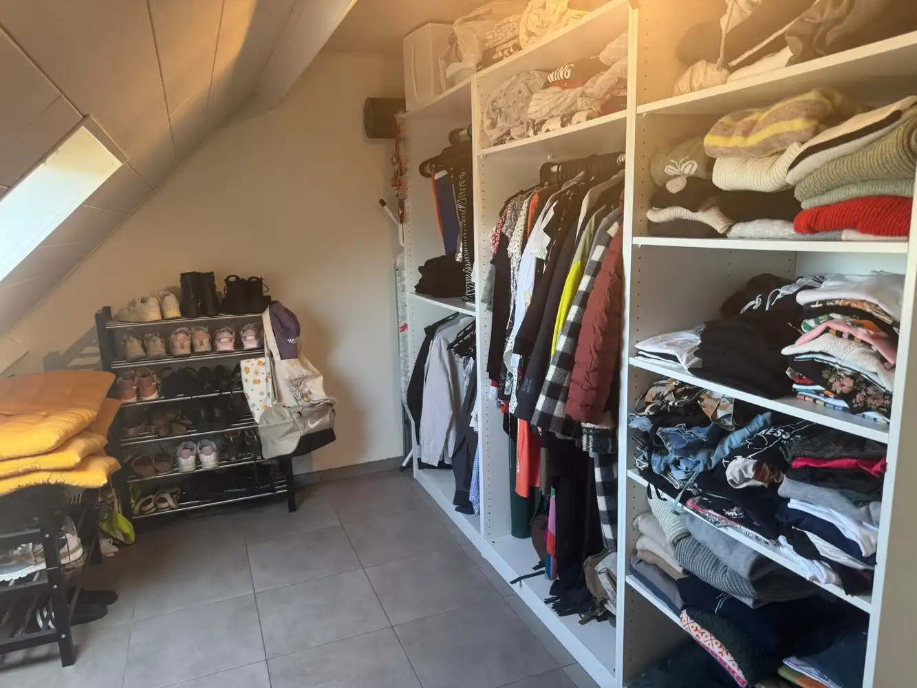 Appartement met 2 slaapkamers, terras en autostandplaats in centrum Paal foto 10