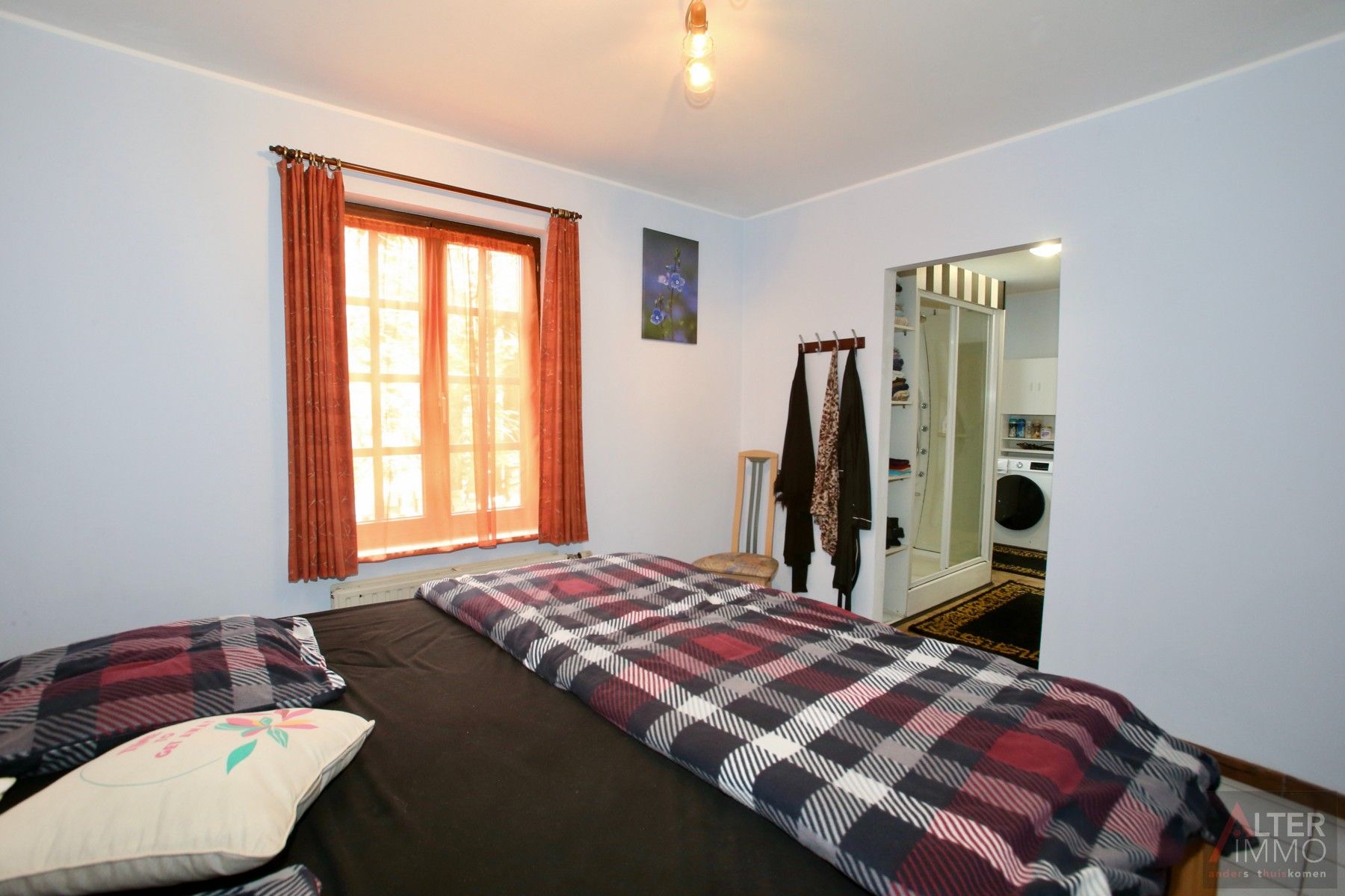 Instapklare woning met 4/5 slaapkamers op ca. 8 are! foto 10
