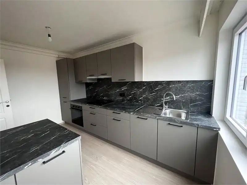 Gerenoveerd appartement te huur in centrum Tessenderlo foto 5