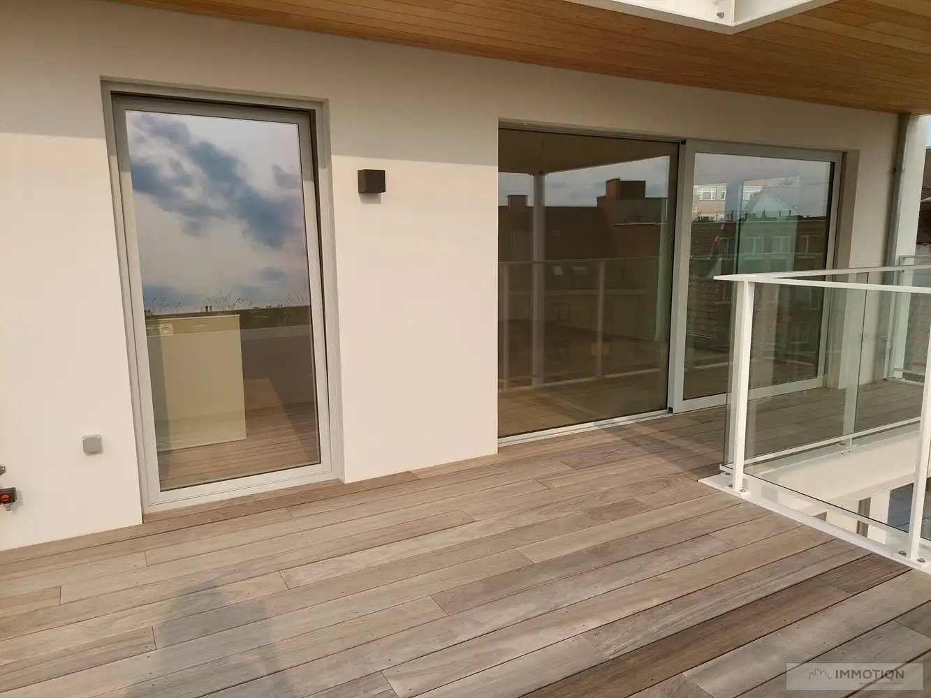 Prachtig appartement te huur in centrum Kortrijk - mét parking en kelder foto 8