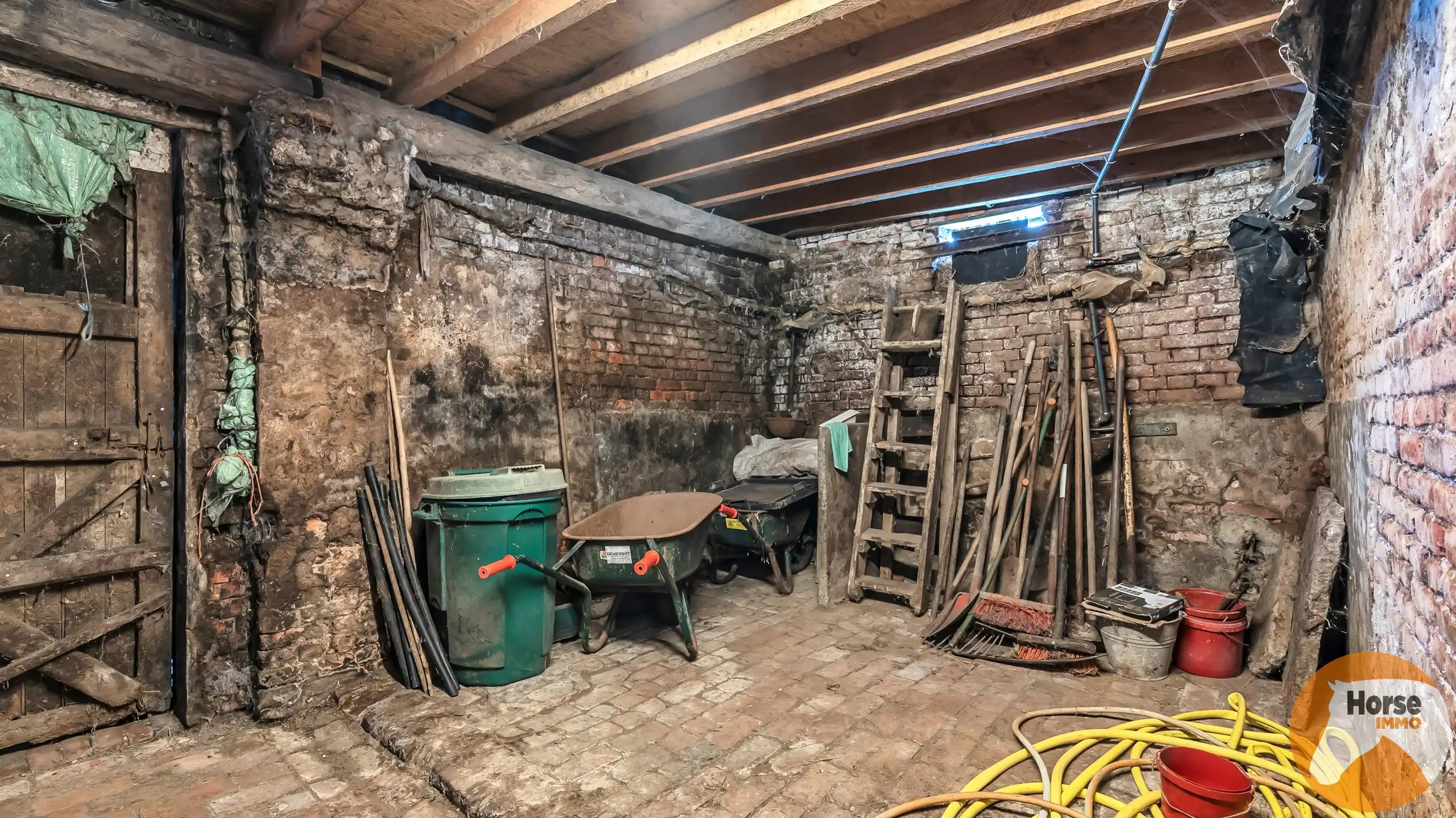 HOOGLEDE - Uitzonderlijke hoevesite op 4 ha in groene vallei foto 12