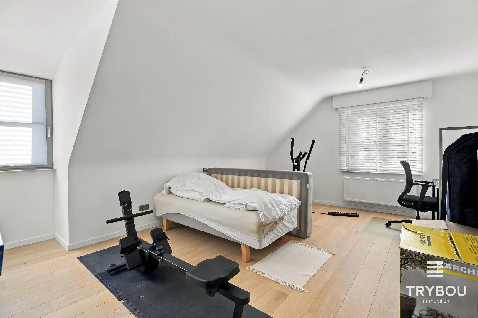 Alleenstaande luxueuze woning met 5 slaapkamers!  foto 18