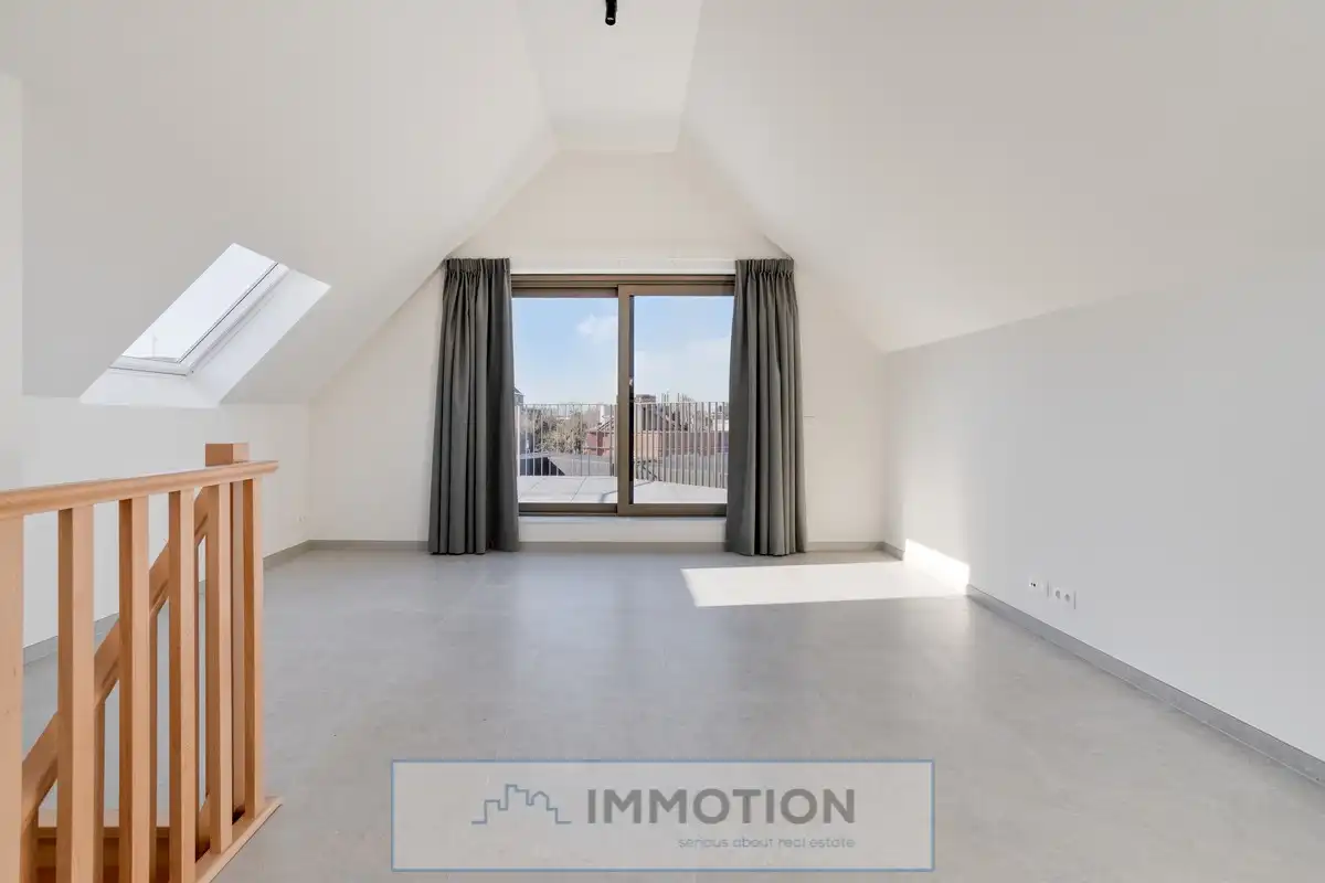 Nieuwbouw duplex appartement met terras foto 6