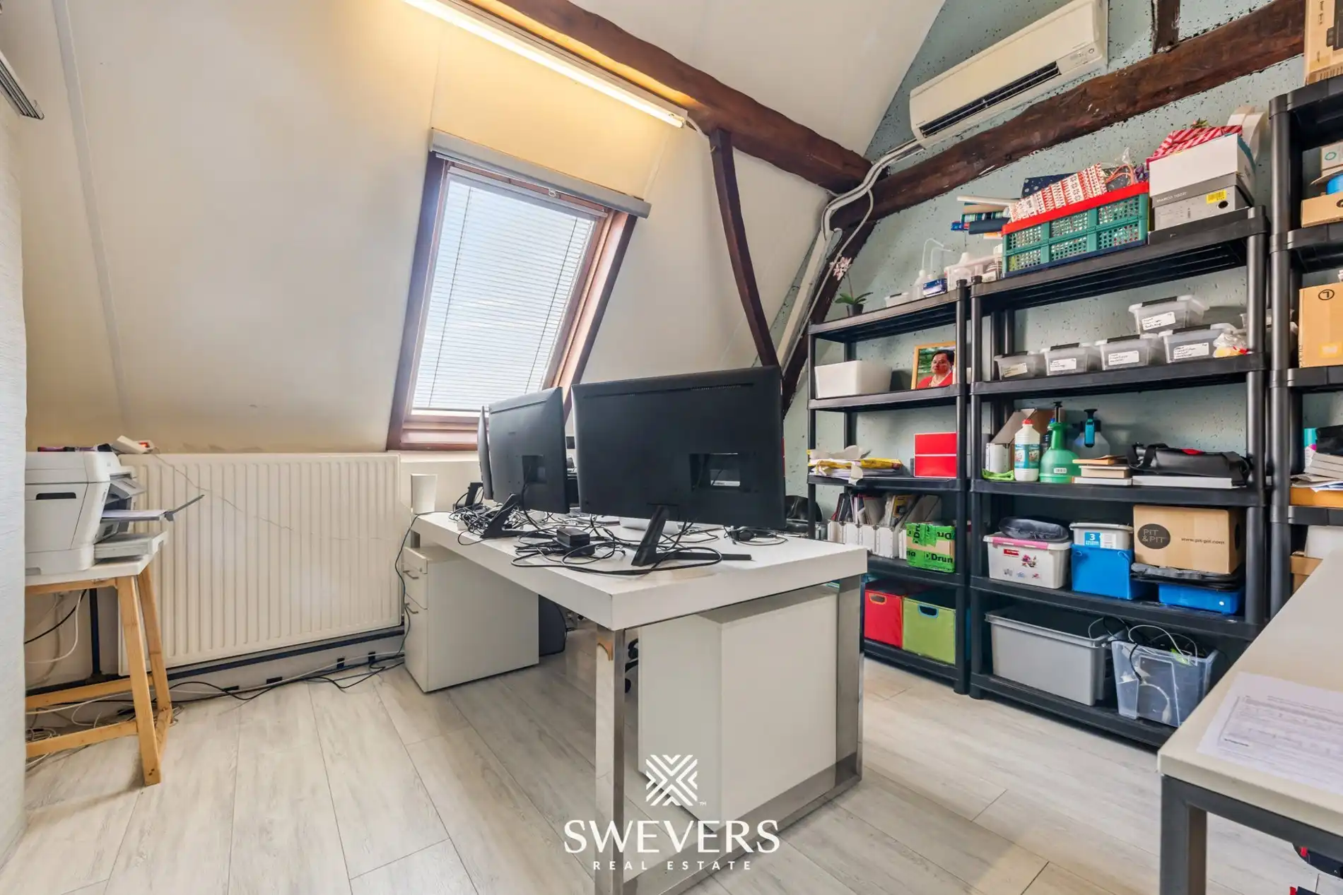 Vierkantshoeve met 2 woonentiteiten, 11 slpk. en 617 m² woonruimte foto 36