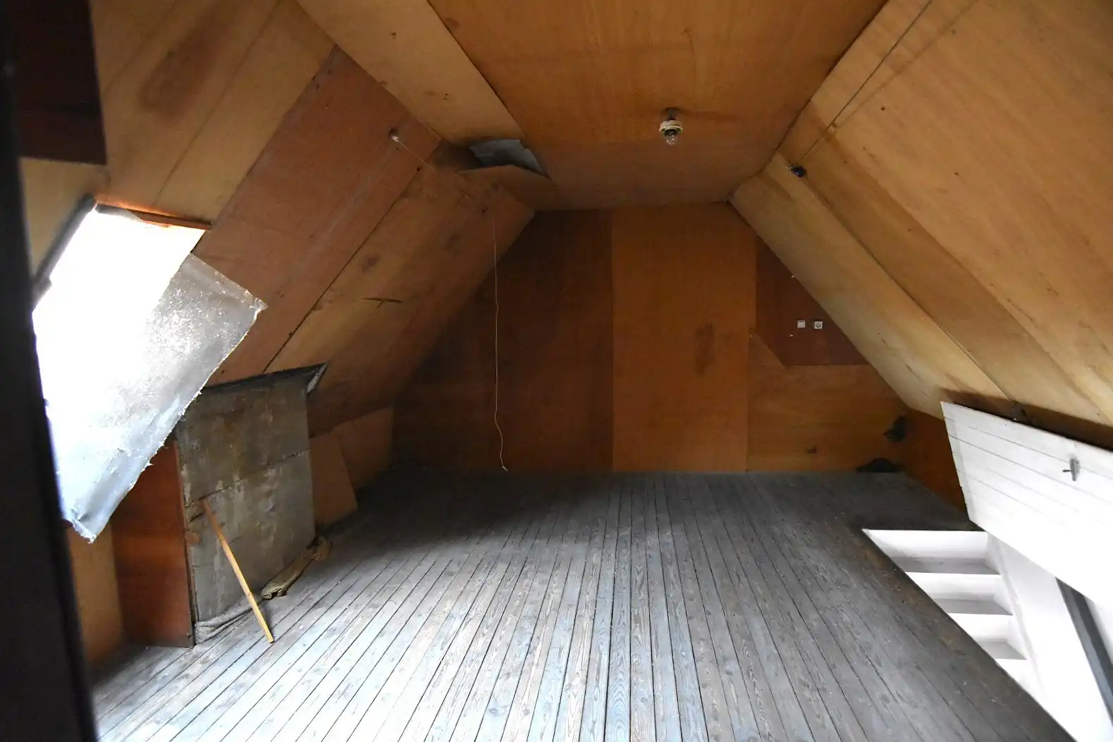 Te renoveren rijwoning met goeie ligging foto 22