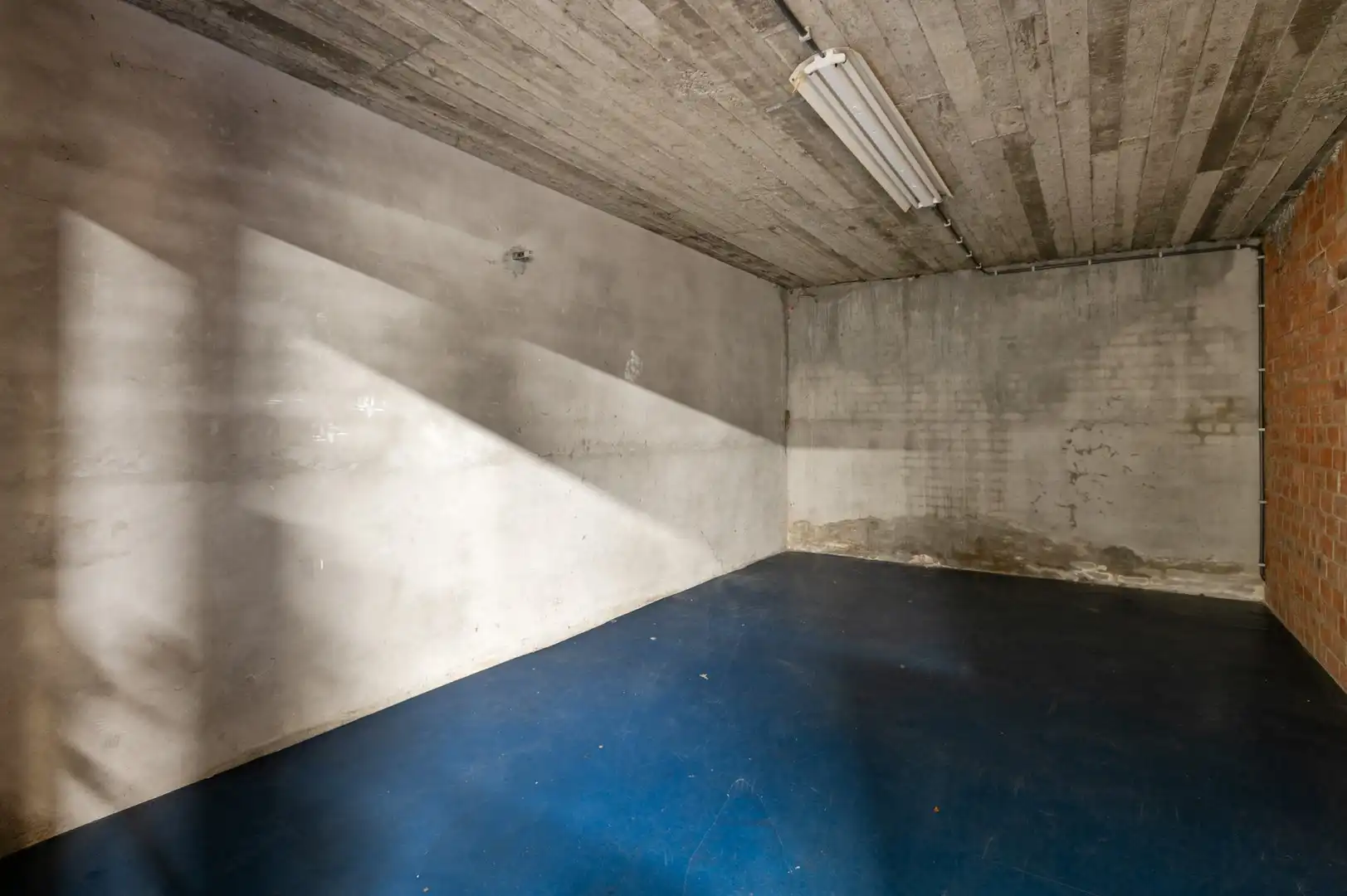 Handelsgelijkvloers met hoge visibiliteit op Bredabaan foto 11