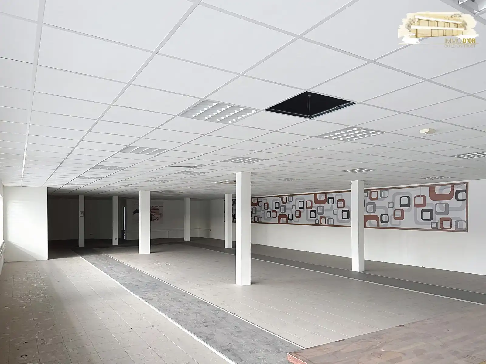 Ruime polyvalente kantoorruimte op topligging in Schoten foto 4