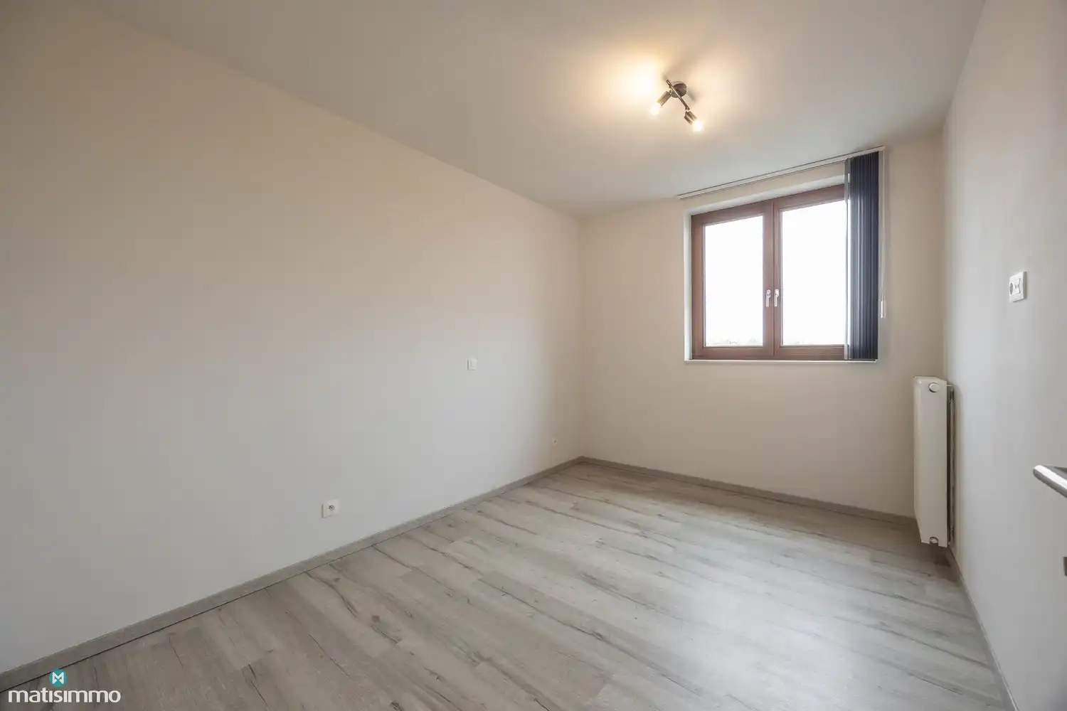 INSTAPKLAAR APPARTEMENT MET 2 SLAAPKAMERS NABIJ HET CENTRUM VAN BILZEN foto 9