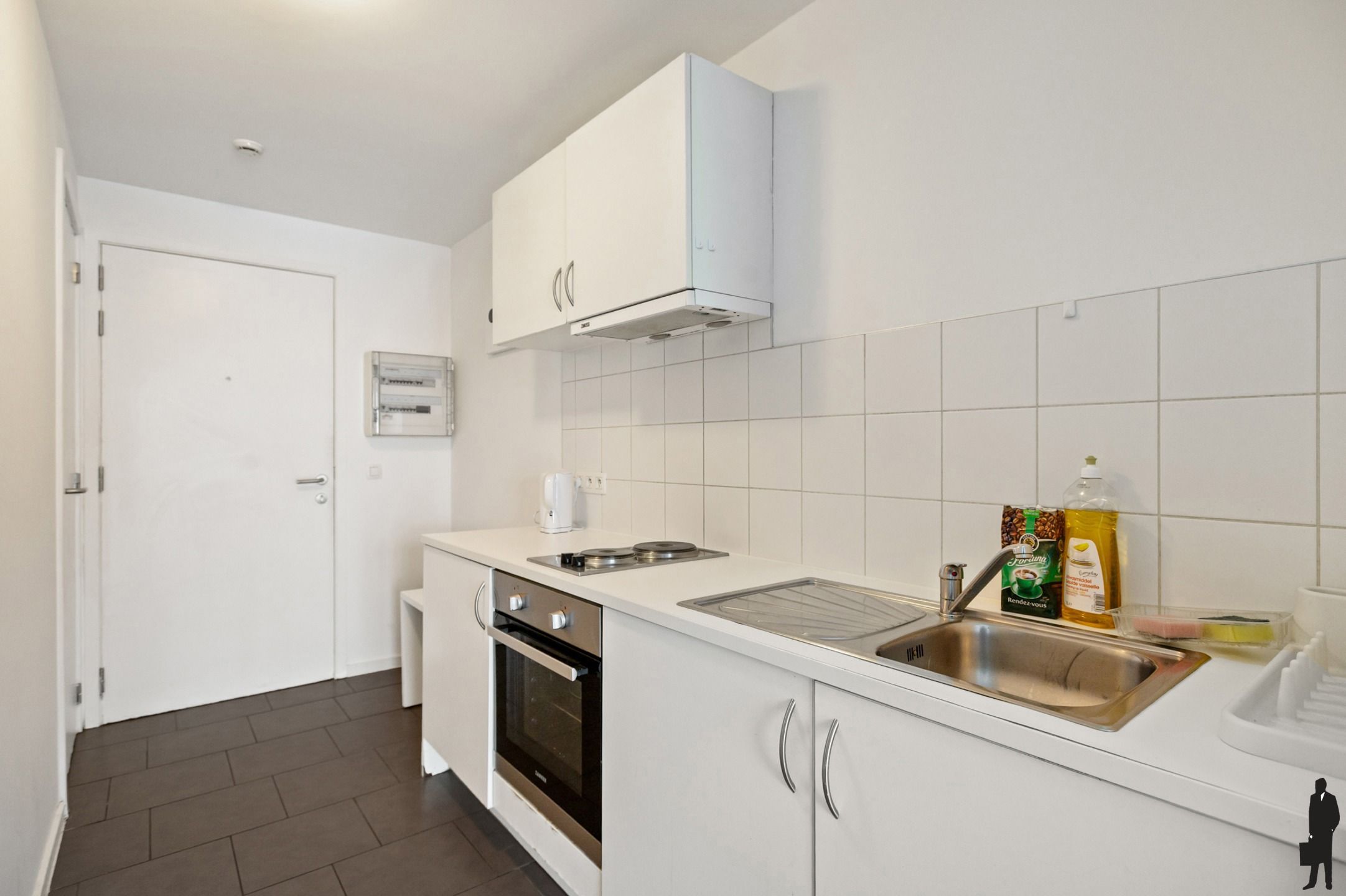 Compacte en lichtrijke studio op toplocatie in Antwerpen foto 3