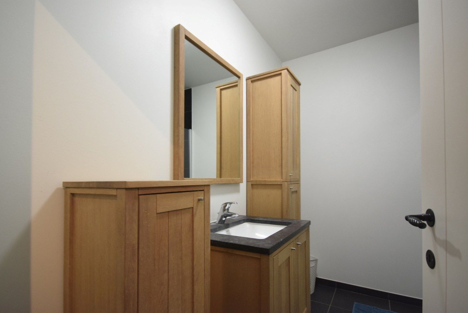 Instapklare, recent gerenoveerde woning met stadstuin foto 5