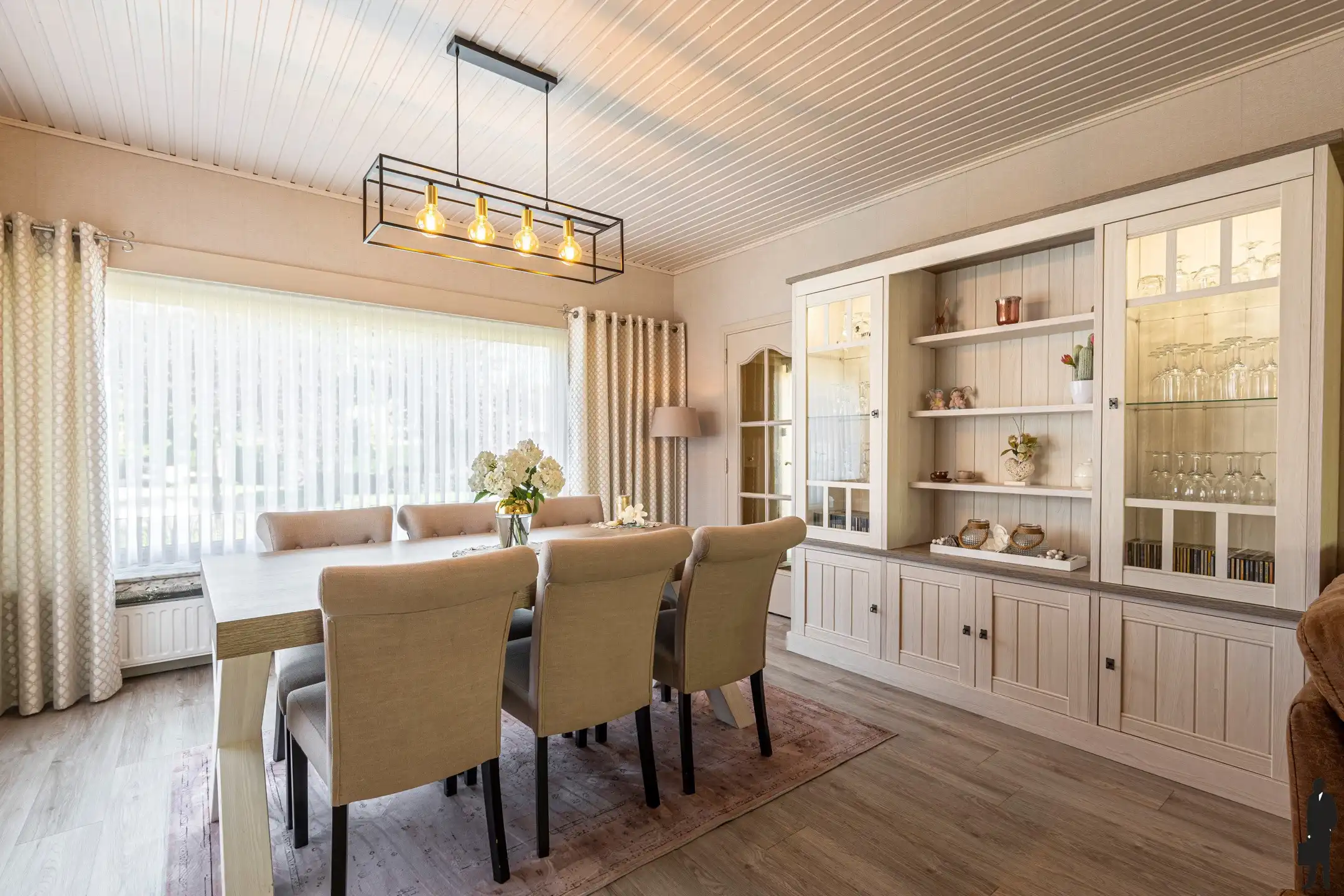 Ruime gelijkvloerse woning in een rustige buurt van Brecht foto 3