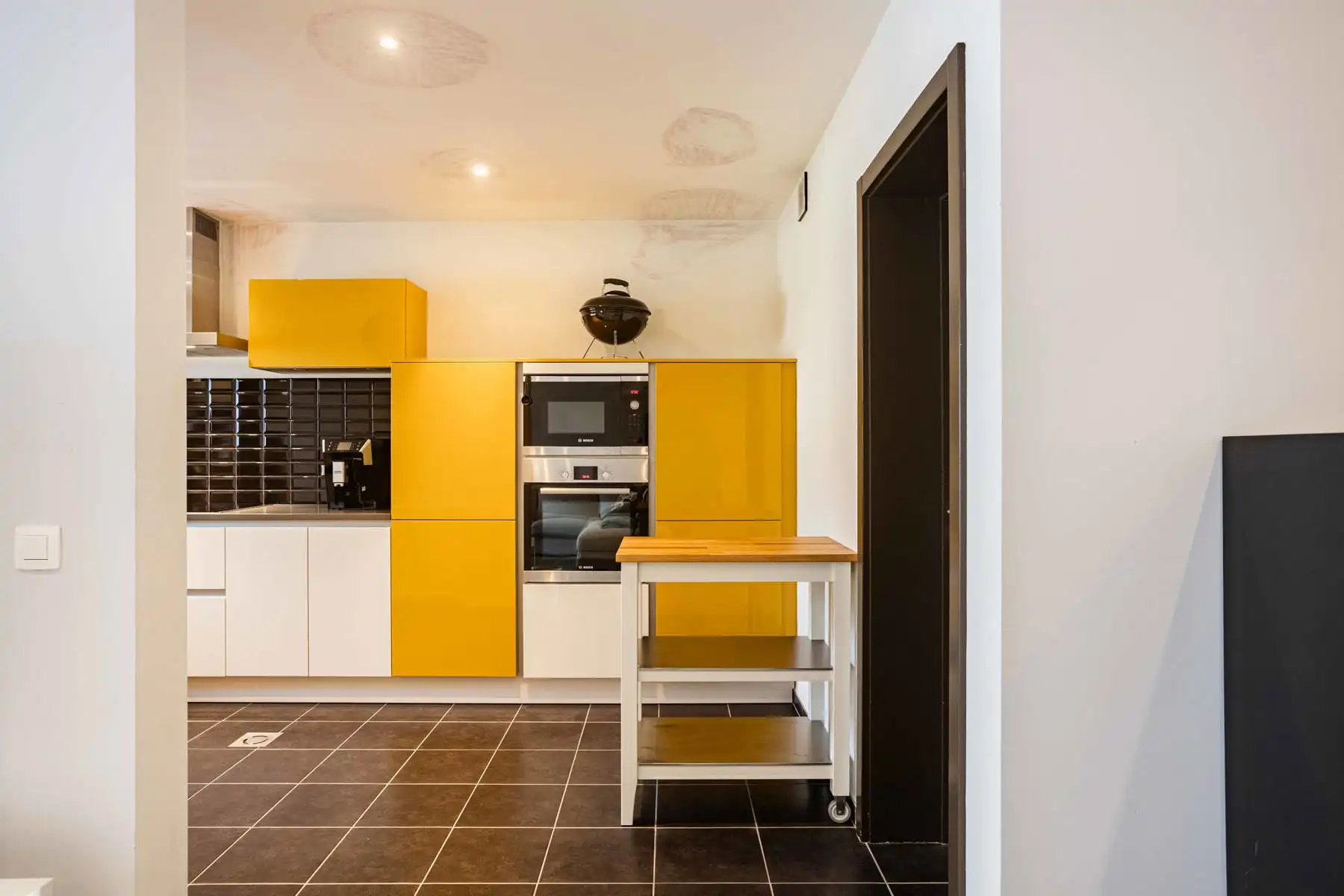 Instapklare recente woning met 5 slaapkamers en 3 badkamers! foto 7