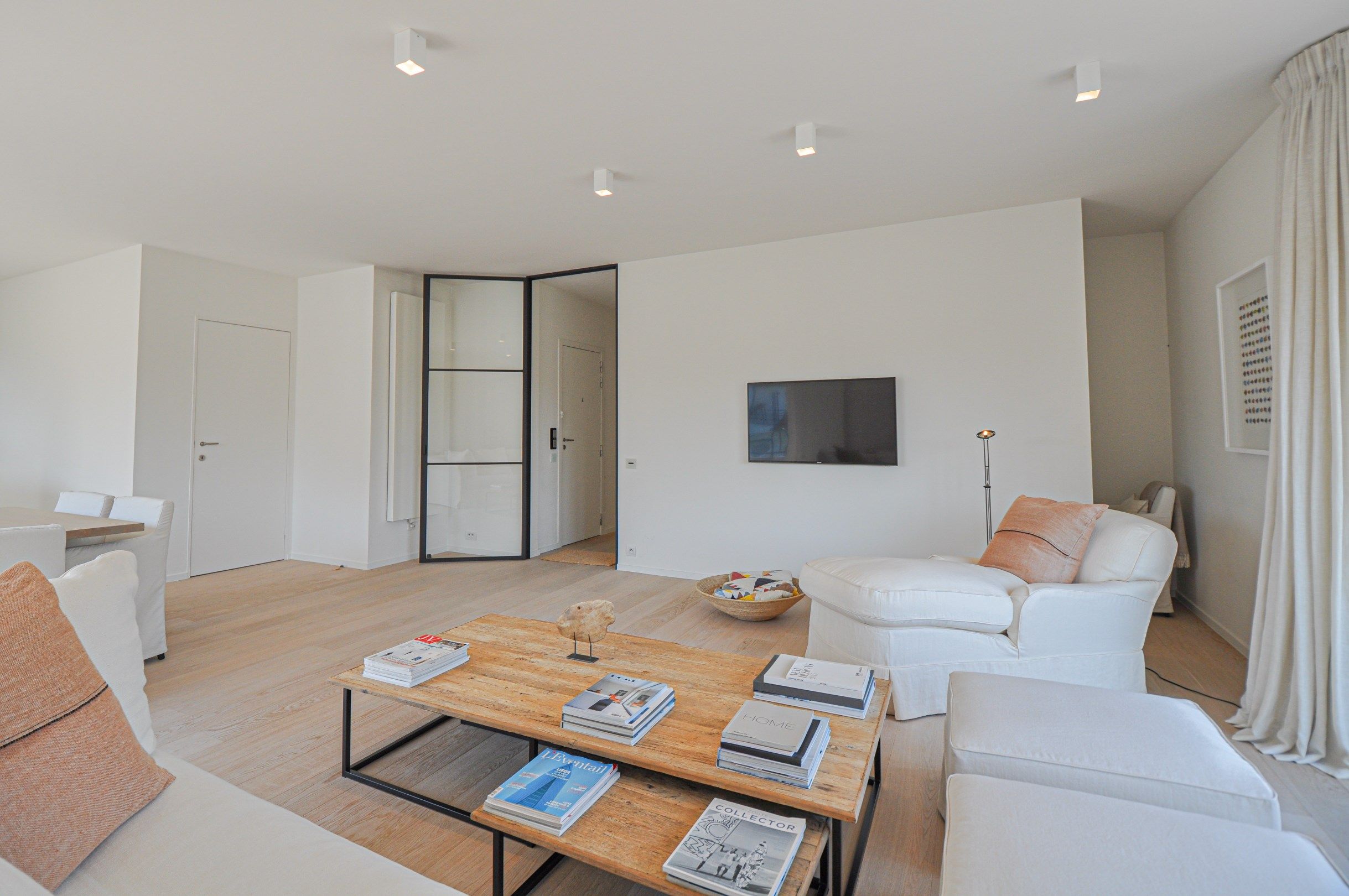 Subliem hoekappartement met ruime terrassen gelegen in het prestigieuze domein Tennis Garden. foto 17