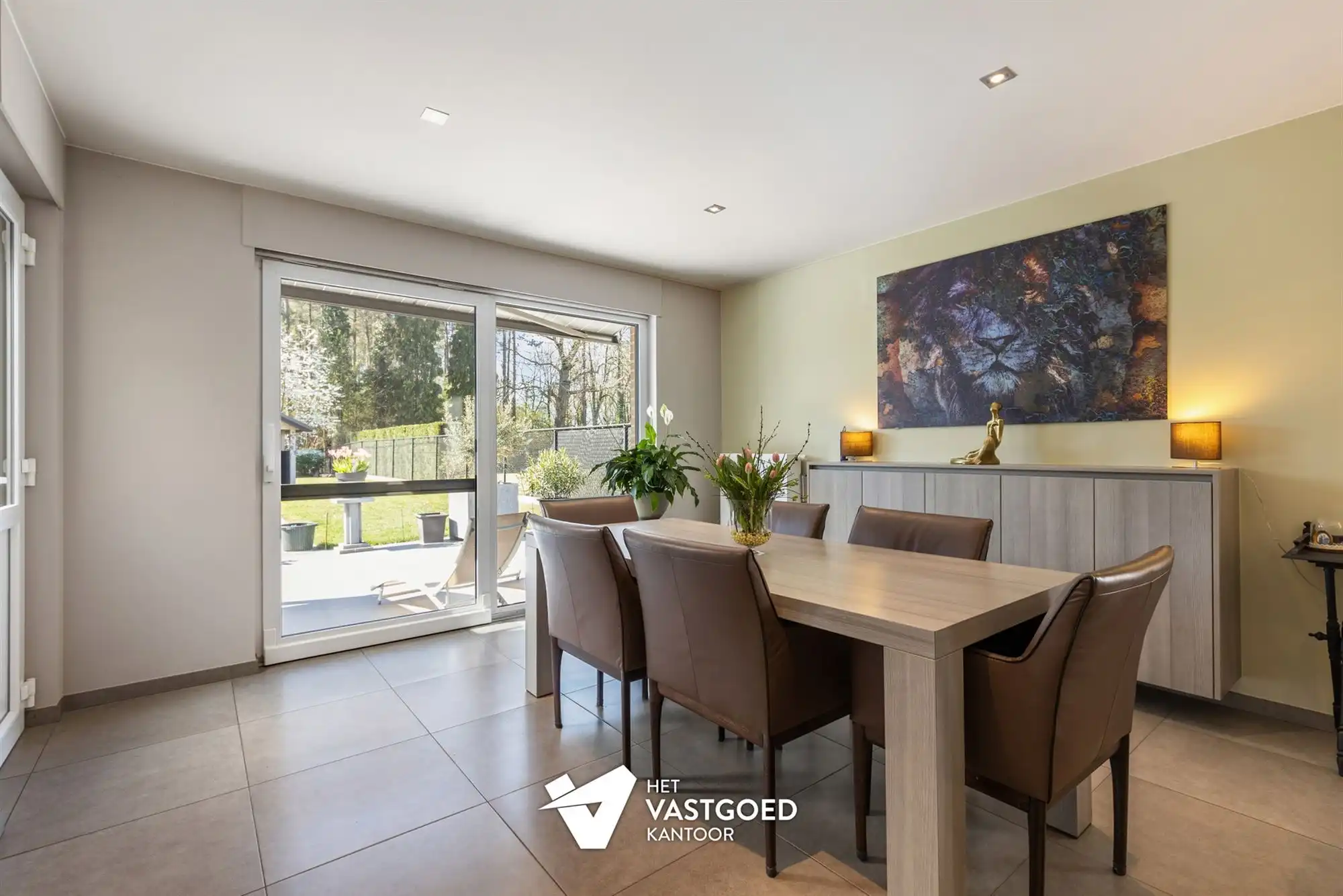 PERFECT ONDERHOUDEN GEZINSWONING MET 3 SLAAPKAMERS OP 7A27CA IN HET RUSTIGE KORSPEL foto 6