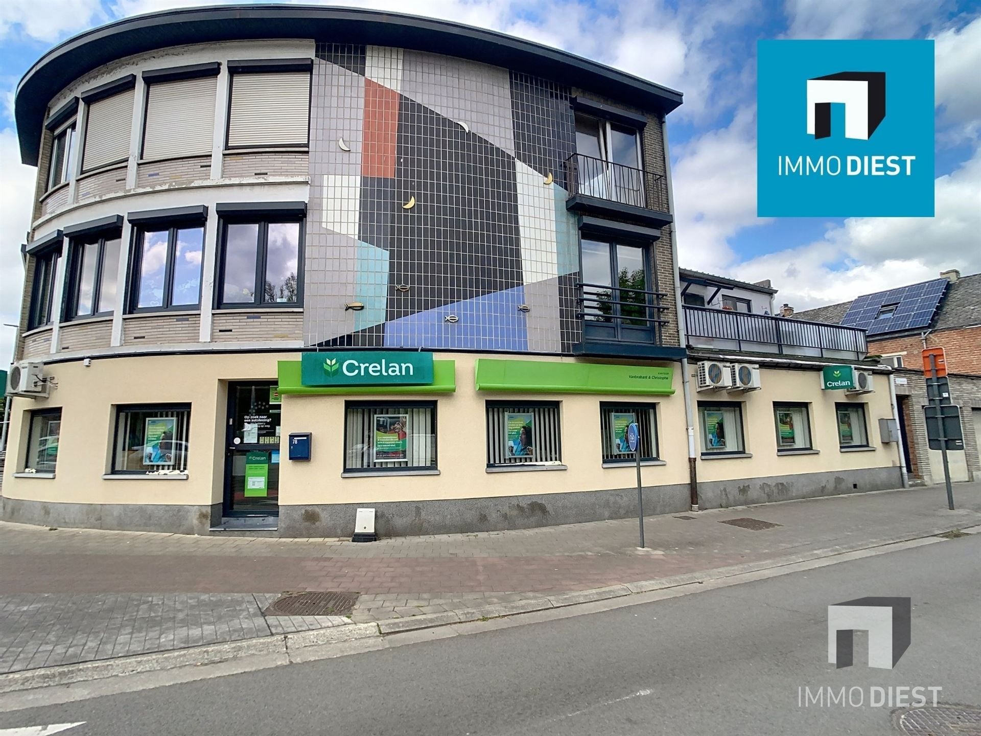 Gelijkvloers kantoorpand op strategische ligging  foto 2