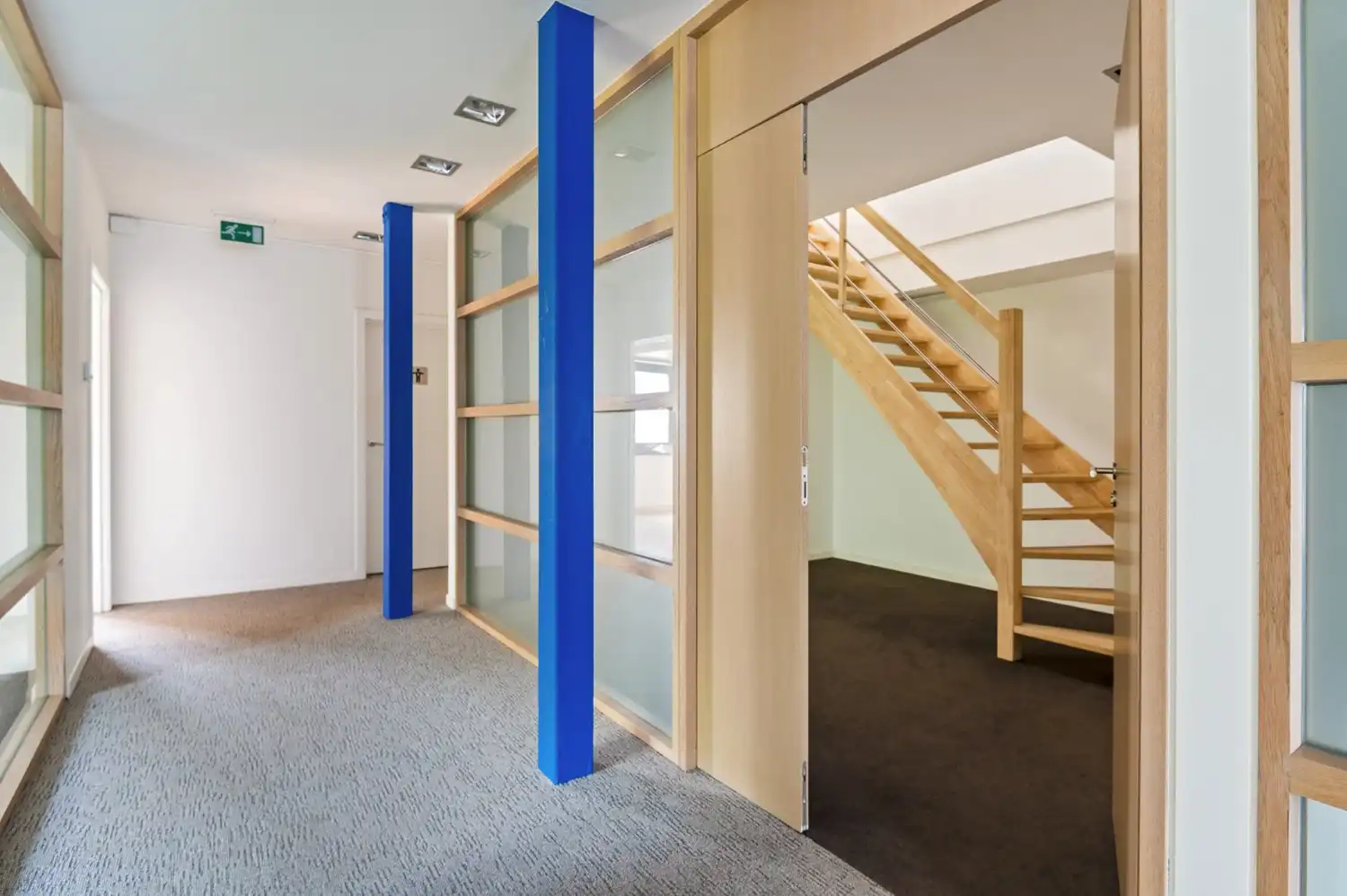 KANTOOR (489 m²) MET PARKING OP STRATEGISCHE LIGGING! foto 14