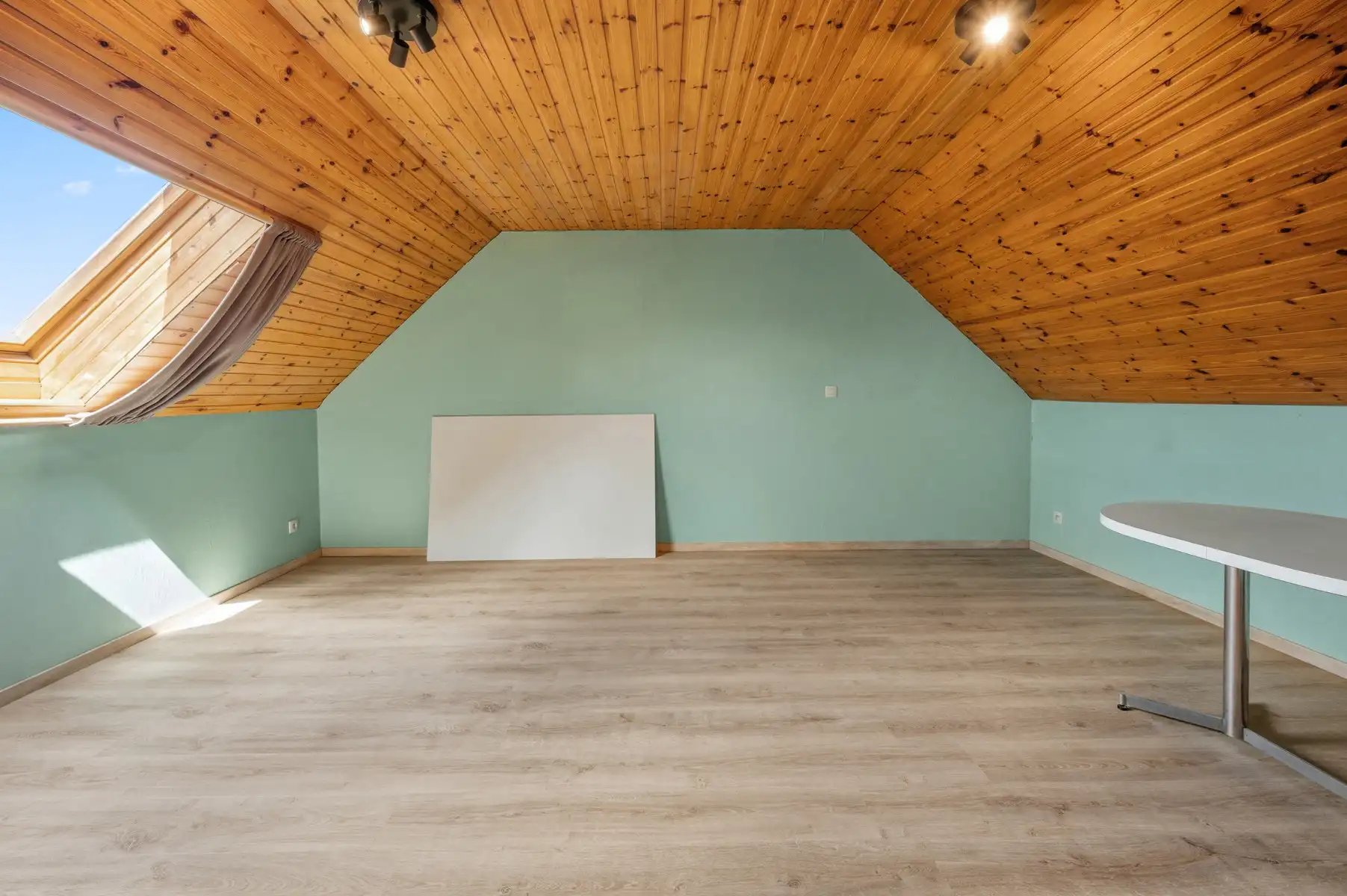 Interessante halfopen bebouwing te WESTMEERBEEK foto 15