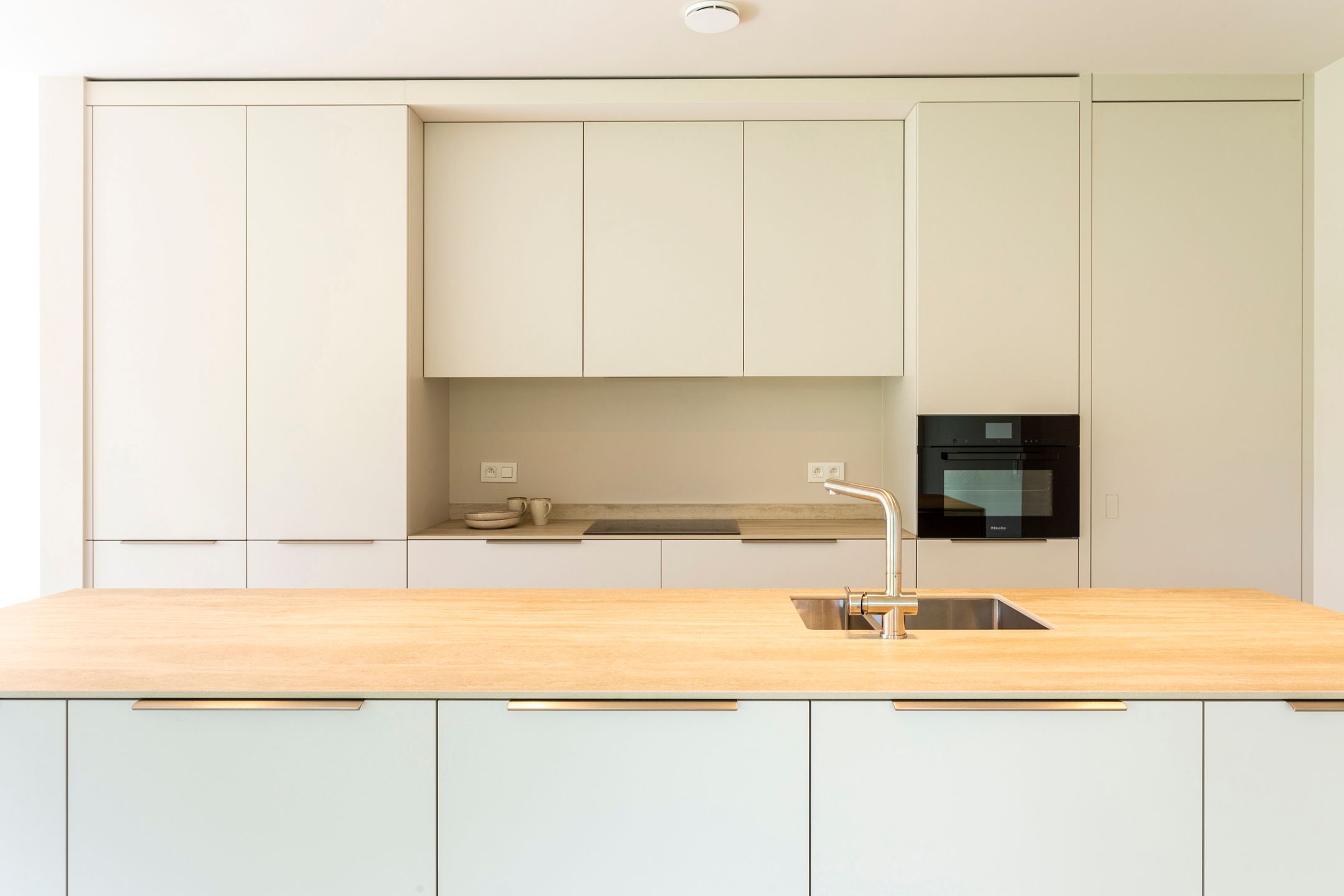 high end nieuwbouw luxevilla in rustige, residentiële wijk foto 15