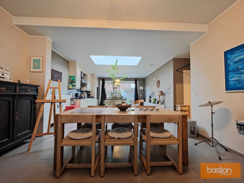 Woning met 2 slaapkamers en terras. foto 3