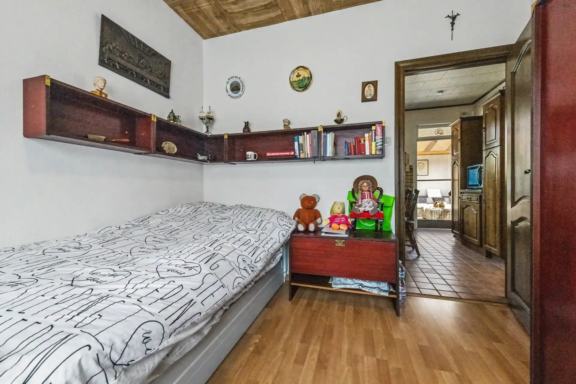 Verzorgde bungalow in rustige straat te Stekene foto 13