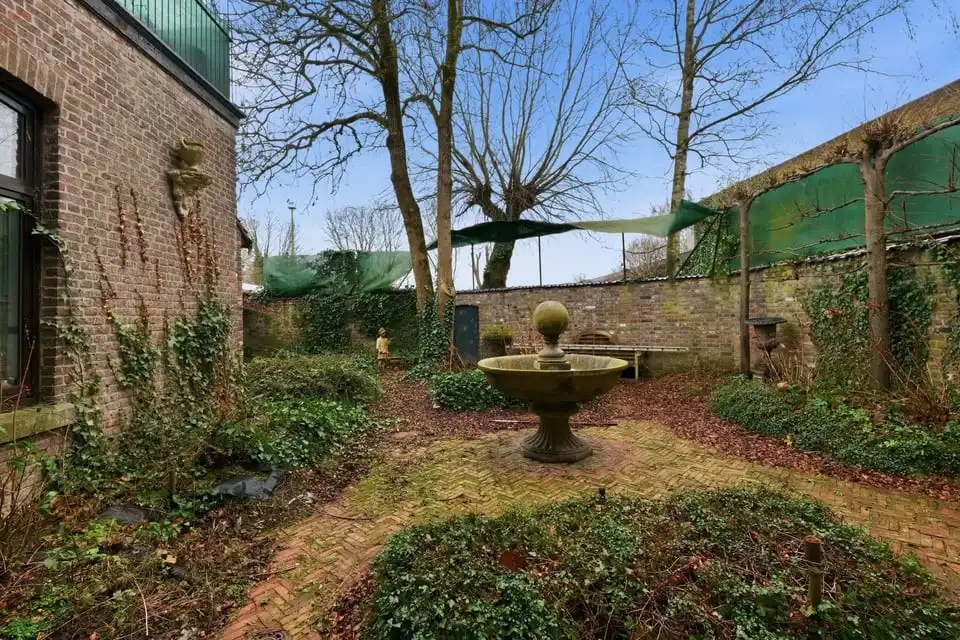 KARAKTERVOL PAND MET AUTHENTIEKE UITSTRALING EN VEEL POTENTIEEL IN TONGEREN foto 5