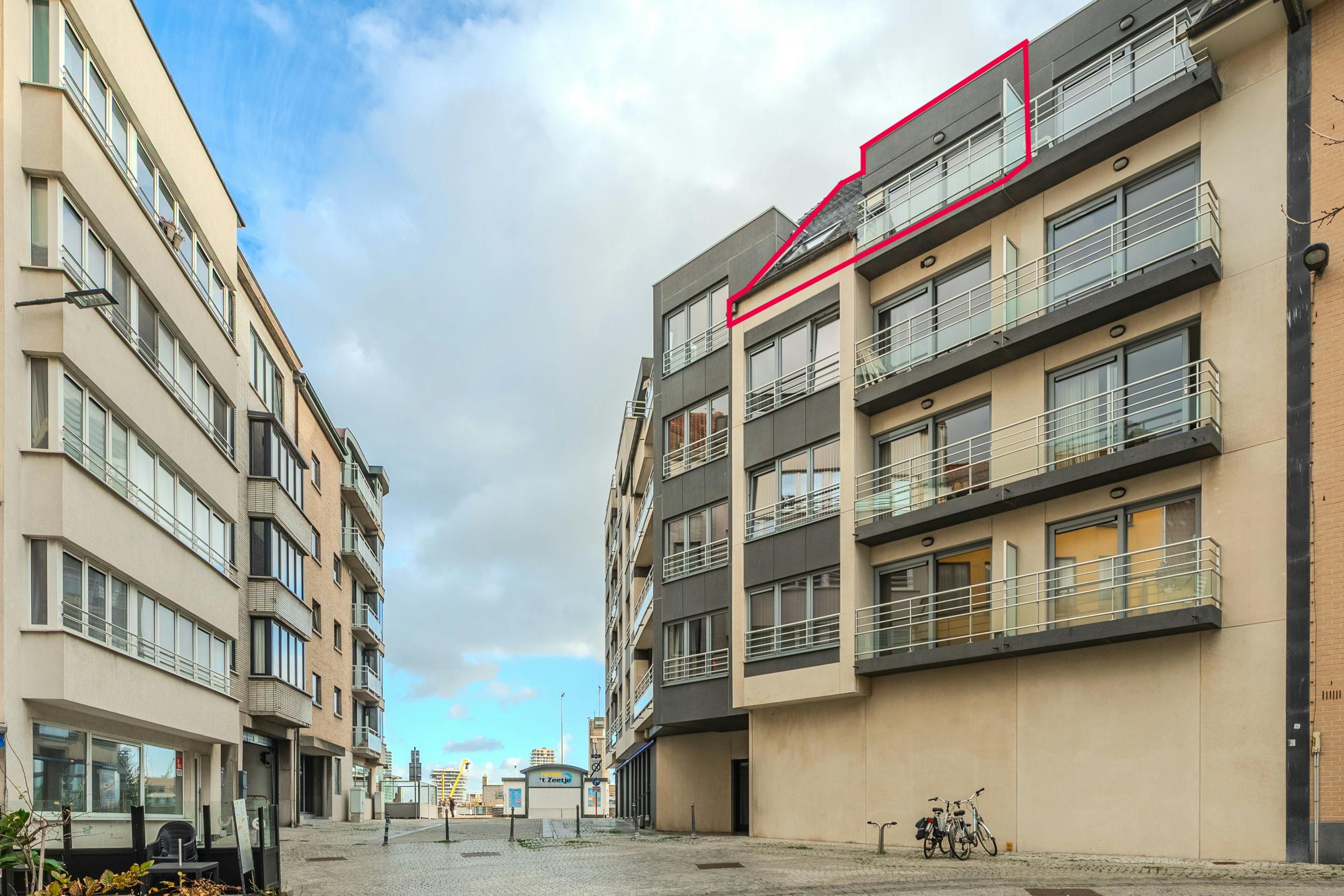 Prachtig duplexappartement met 2 volwaardige slaapkamers foto 2