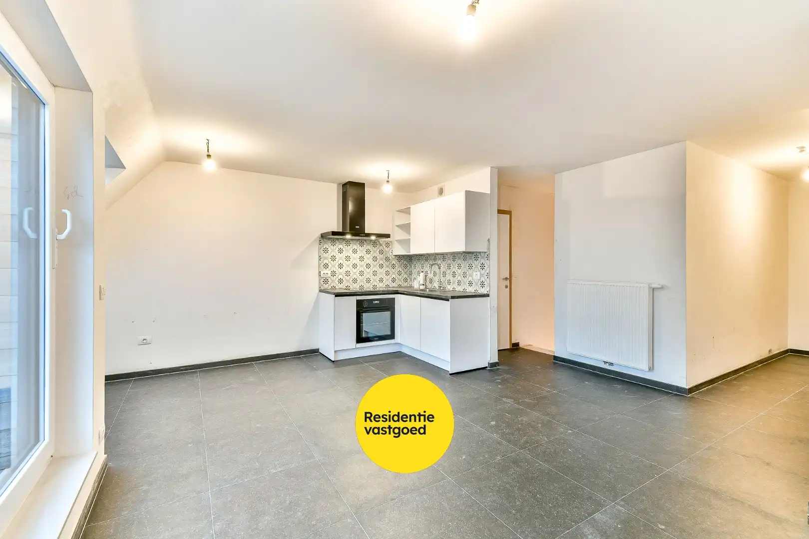 Recent duplex-appartement met standplaats foto 4