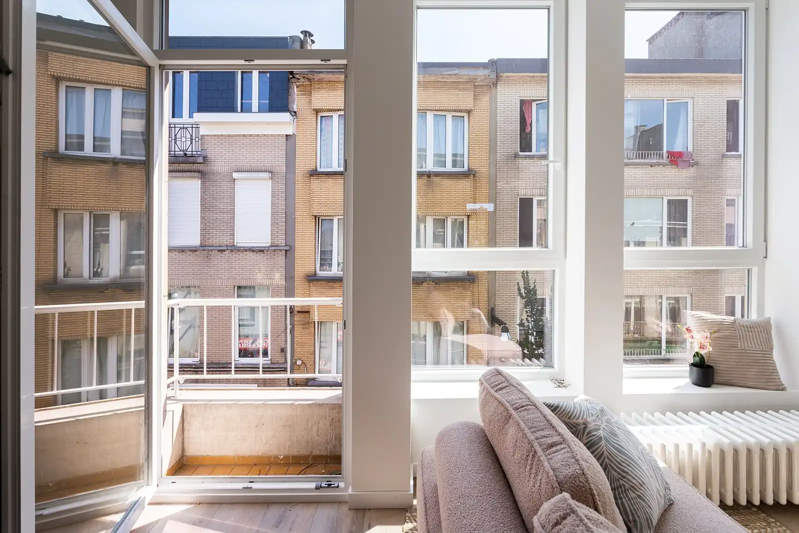 Instapklaar wonen in hartje Antwerpen-Noord foto 4