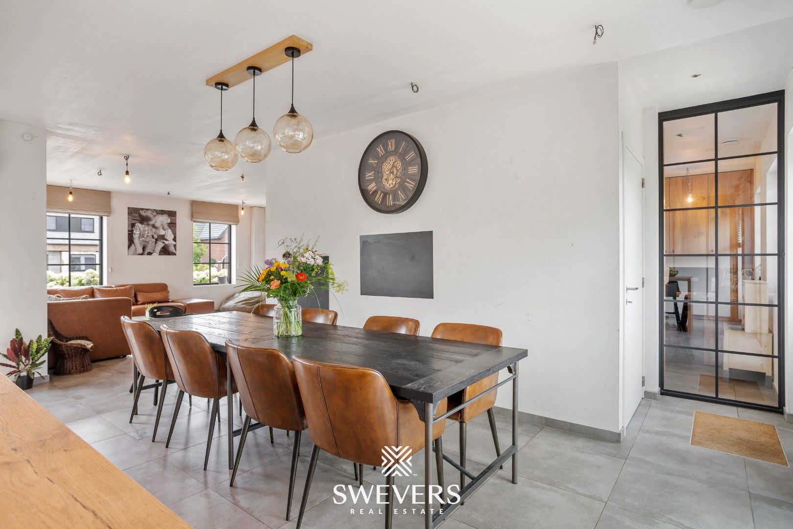 Prachtige recente gezinswoning (256m²) op een gegeerde locatie in Heusden-Zolder foto 6